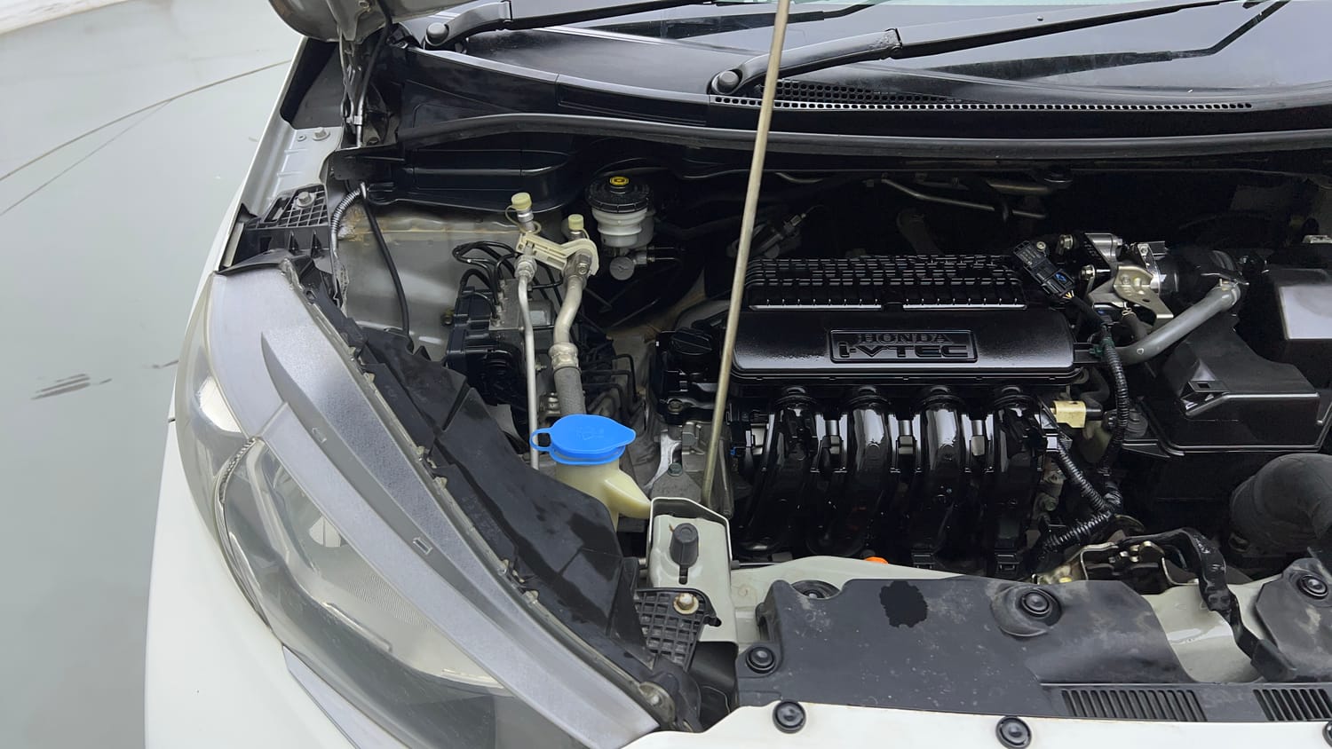 Used 2018 Honda WR-V VX MT Petrol Petrol Manual engine ENGINE RIGHT SIDE VIEW