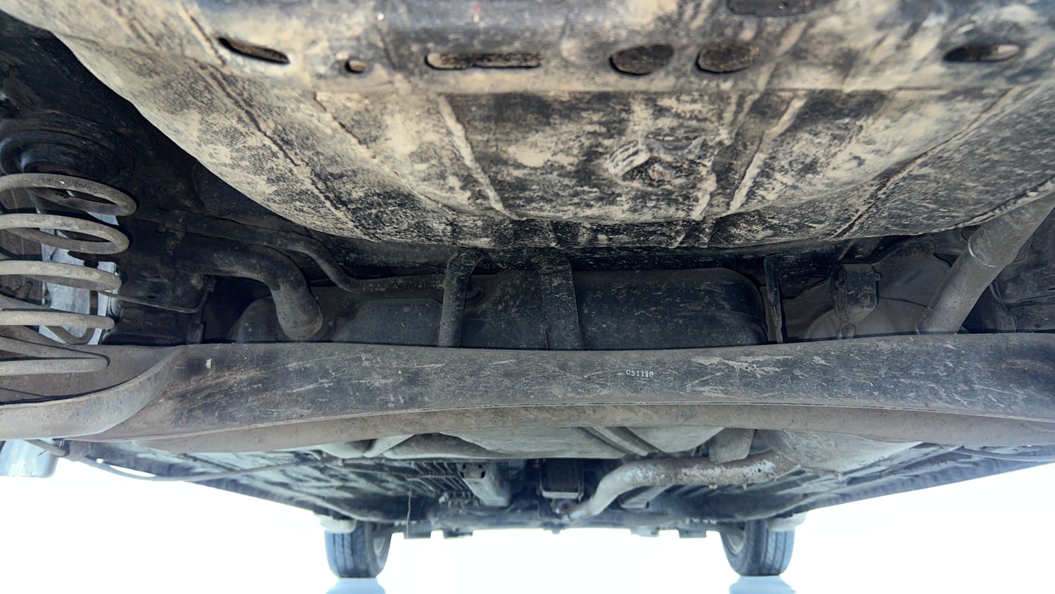 Used 2019 Honda Amaze 1.2 V CVT Petrol Petrol Automatic extra REAR UNDERBODY VIEW (TAKEN FROM REAR)