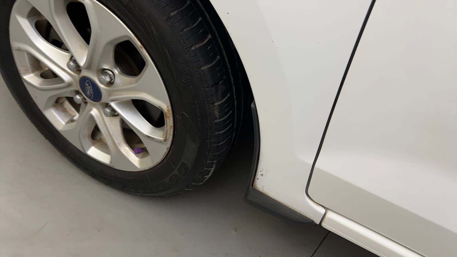 Used 2017 Ford Figo Titanium 1.5 Ti-VCT AT Petrol Automatic dents MINOR SCRATCH