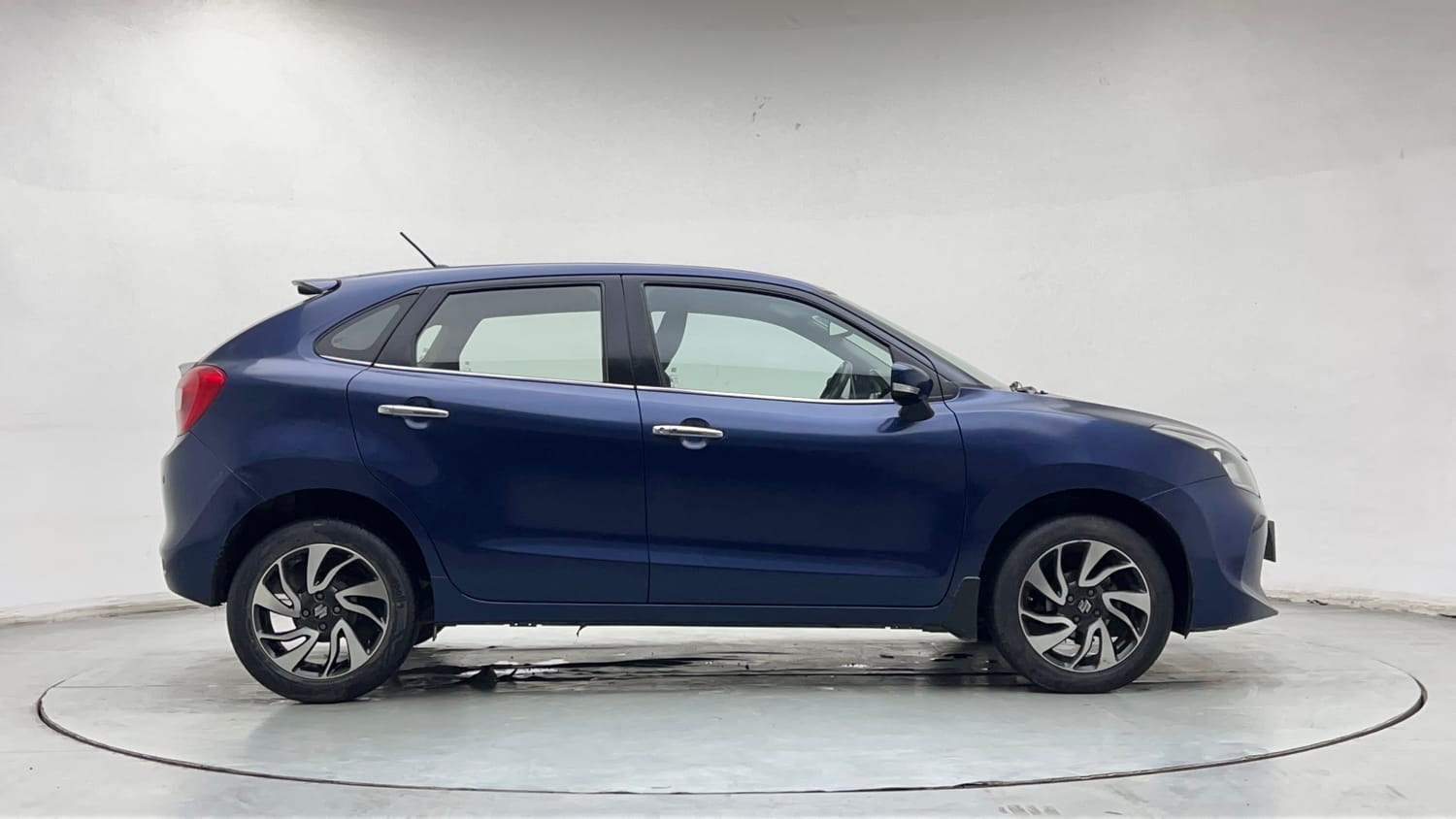 Used 2019 Maruti Suzuki Baleno Zeta Petrol Manual exterior RIGHT SIDE VIEW
