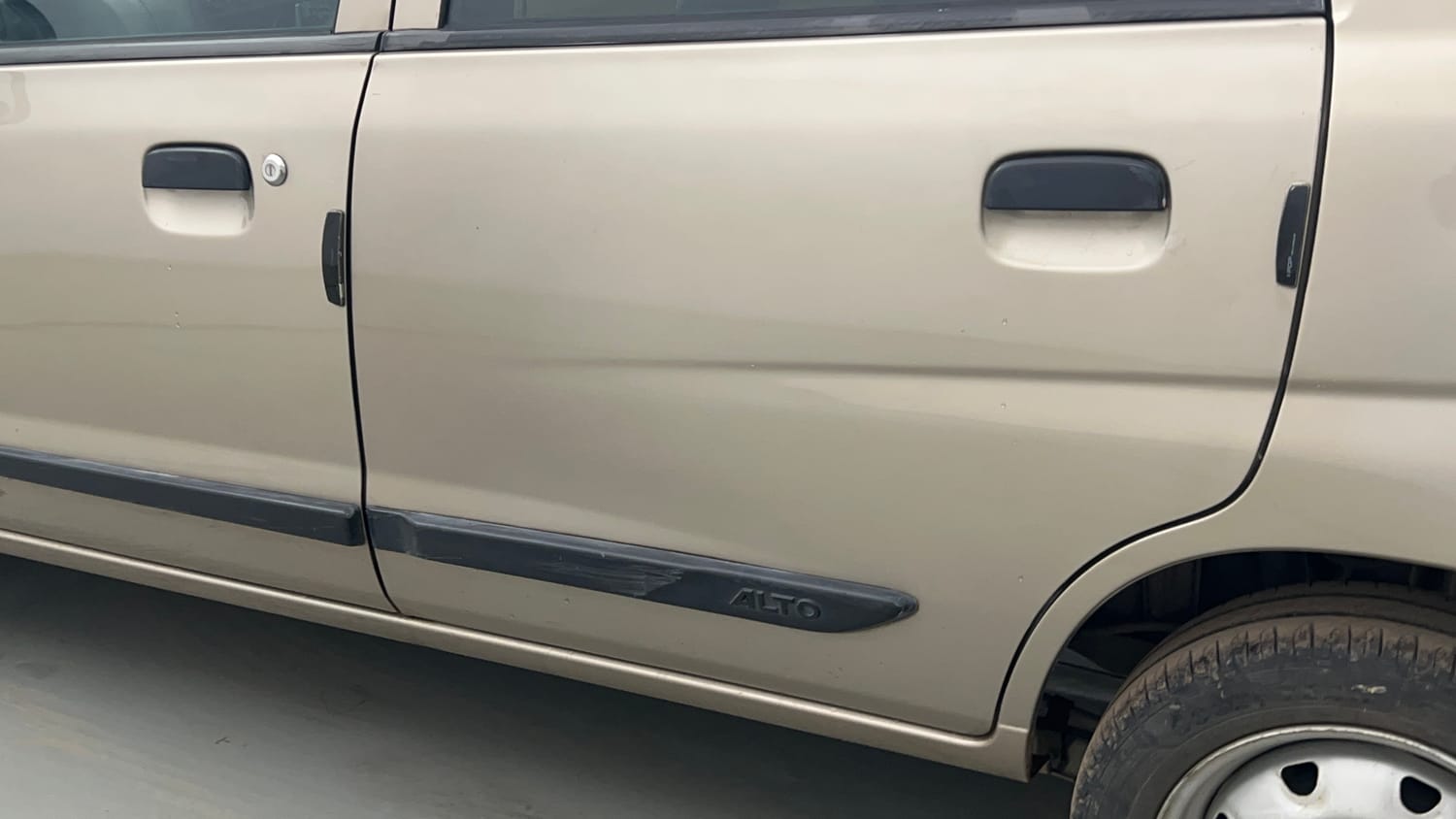Used 2013 Maruti Suzuki Alto K10 LXi Petrol Manual dents MINOR SCRATCH