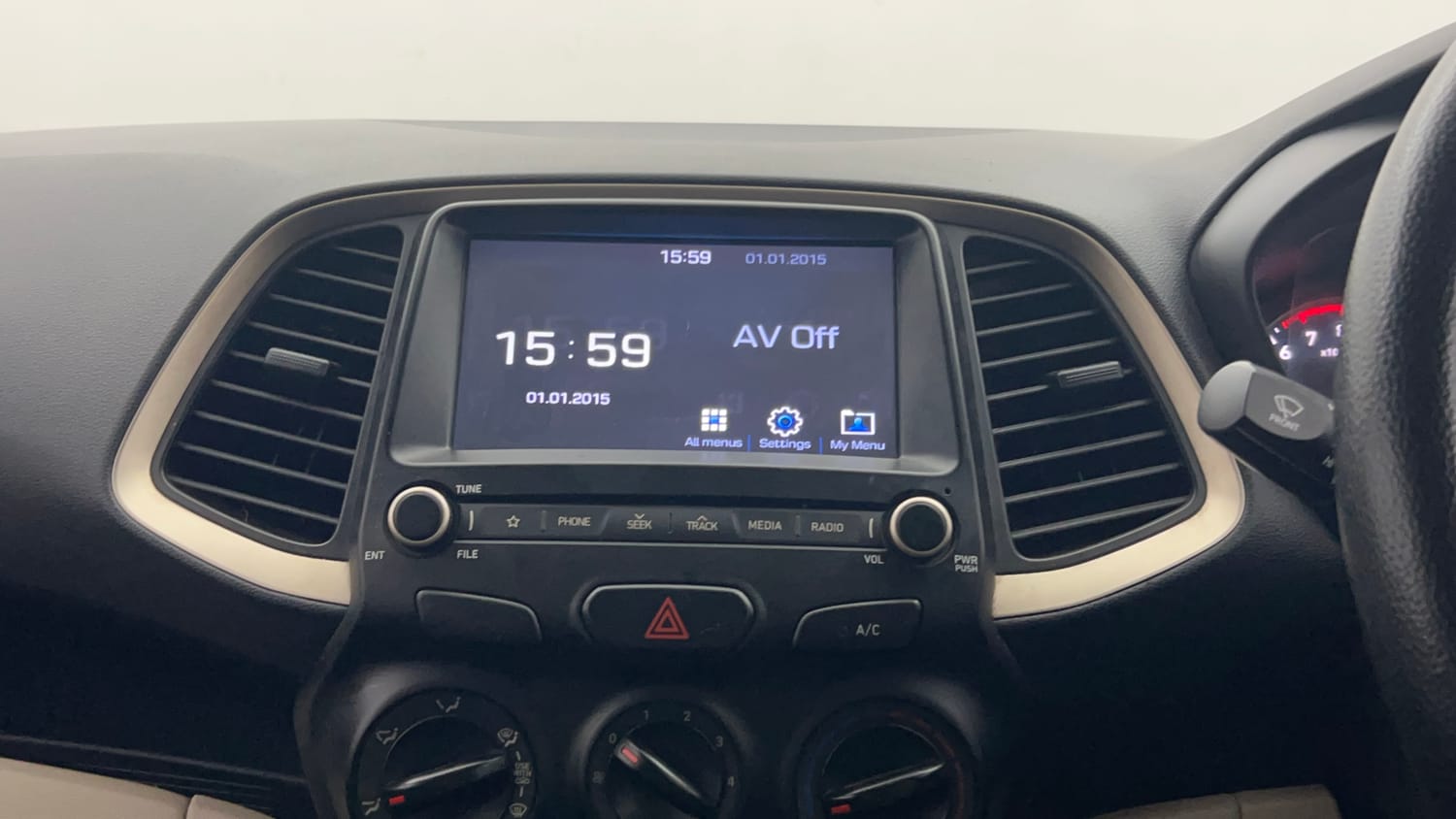 Used 2021 Hyundai Santro Sportz Petrol Manual top_features Touch screen infotainment system