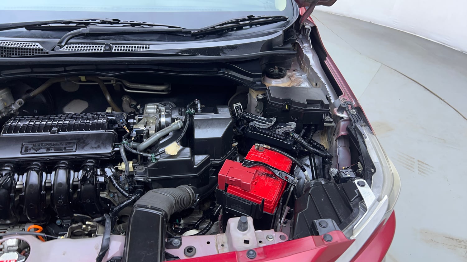 Used 2019 Honda Amaze 1.2 V CVT Petrol Petrol Automatic engine ENGINE LEFT SIDE VIEW