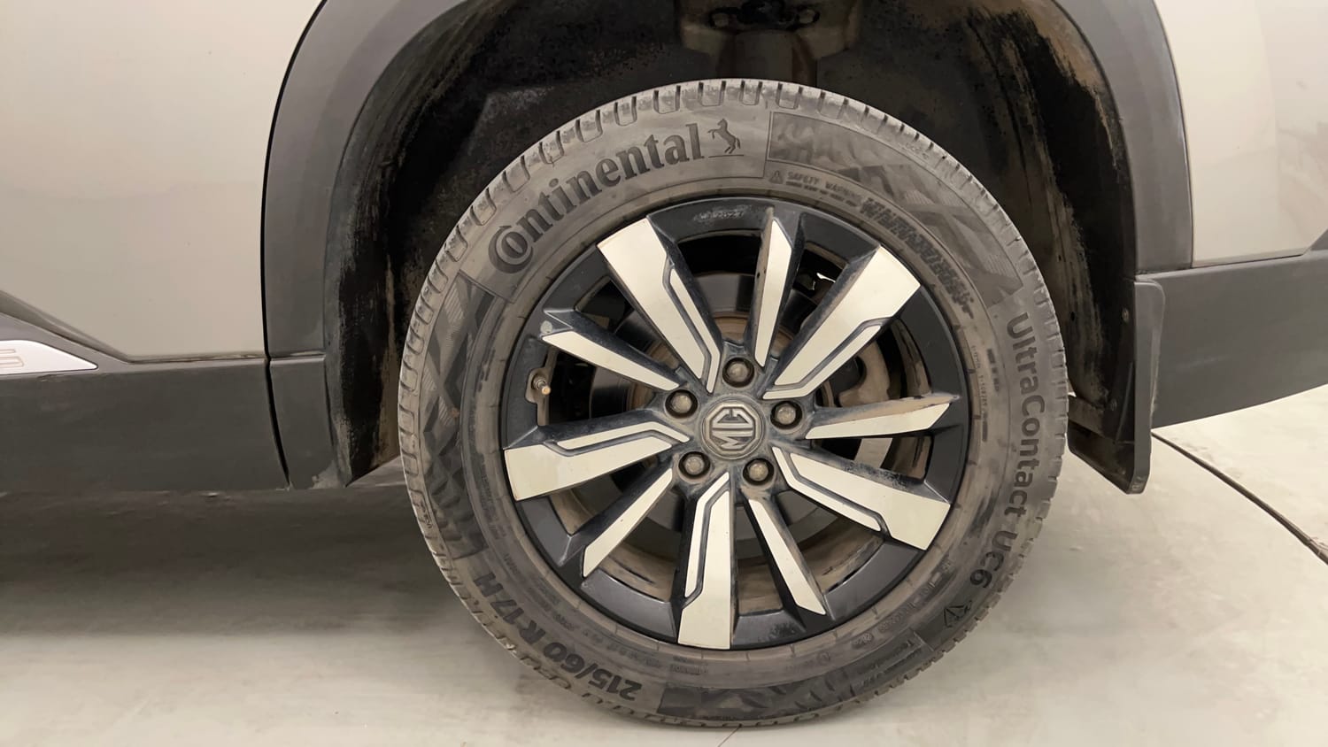 Used 2020 MG Motors Hector Sharp 1.5 DCT Petrol Petrol Automatic tyres LEFT REAR TYRE RIM VIEW