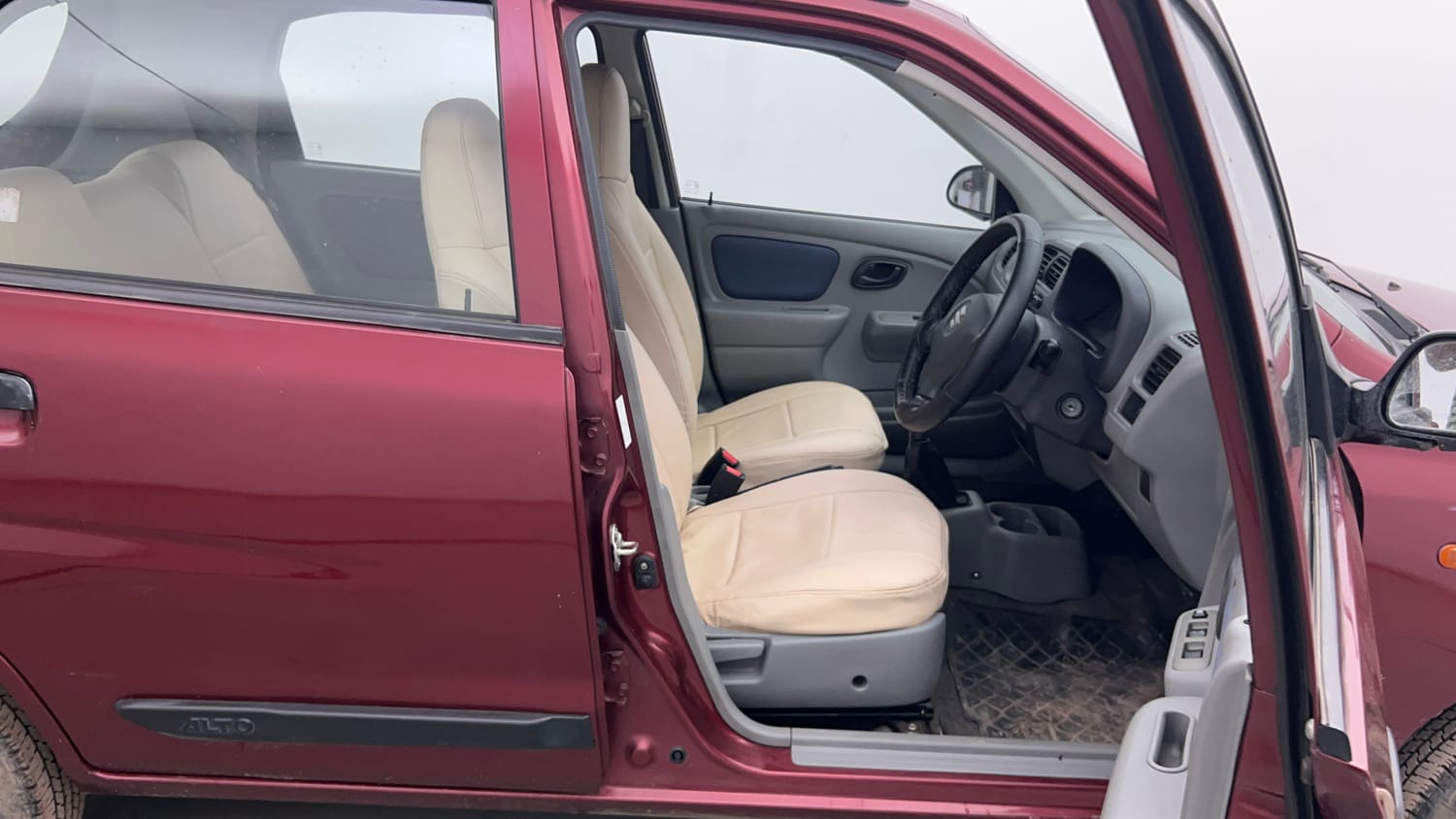 Used 2014 Maruti Suzuki Alto K10 VXi Petrol Manual interior RIGHT SIDE FRONT DOOR CABIN VIEW