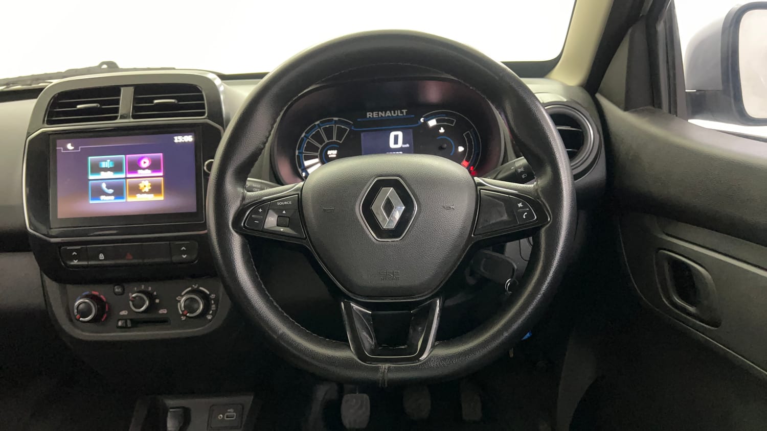 Used 2023 Renault Kwid RXT 1.0 Petrol Manual interior STEERING VIEW
