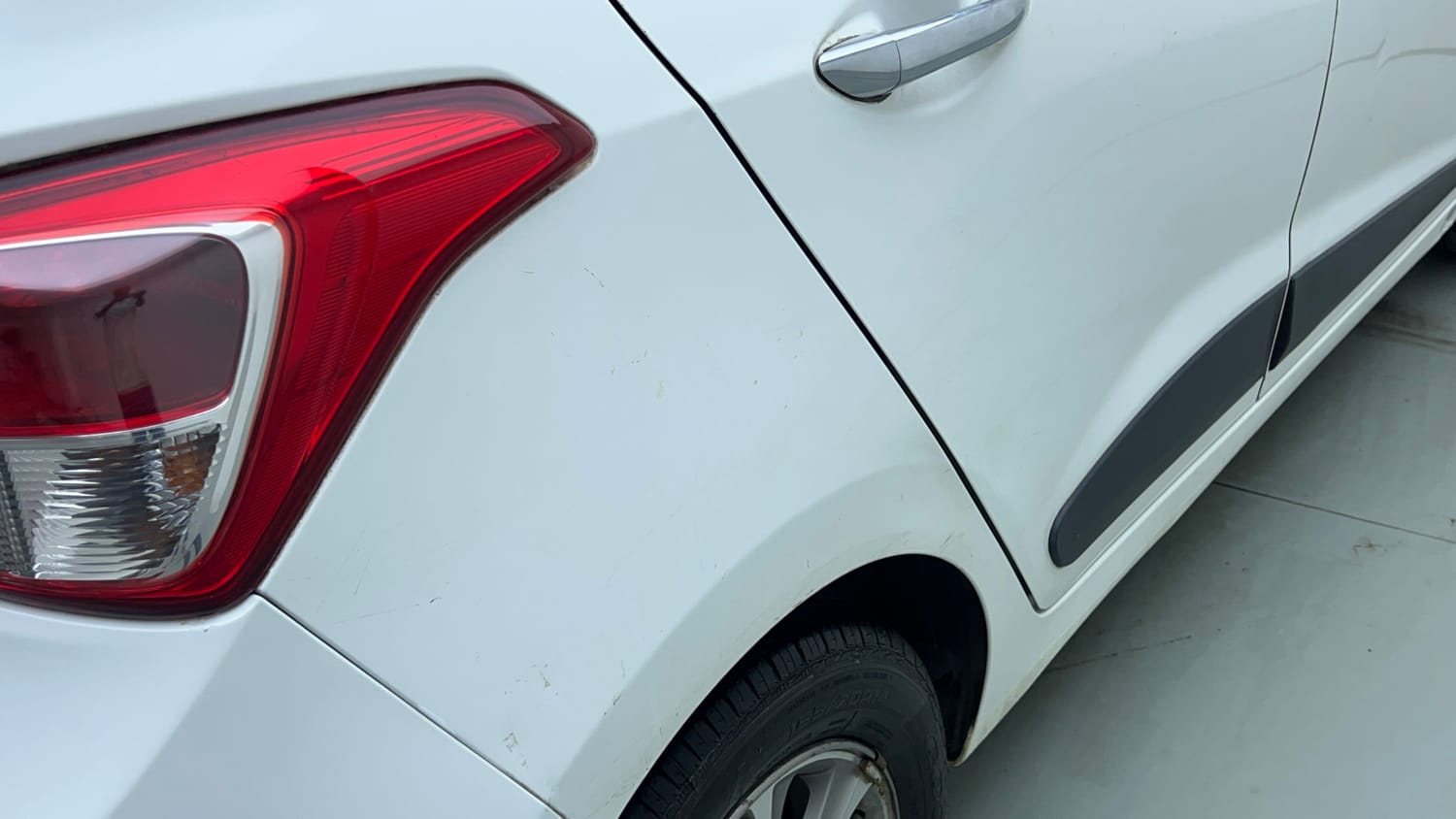 Used 2016 Hyundai Grand i10 Asta 1.2 Kappa VTVT Petrol Manual dents MINOR SCRATCH