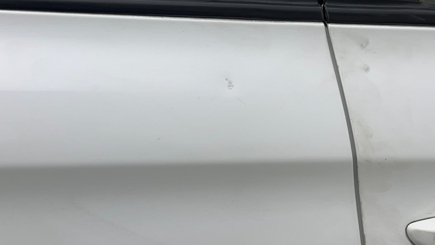 Used 2020 Hyundai Elite i20 Sportz Plus 1.2 Petrol Manual dents MINOR SCRATCH