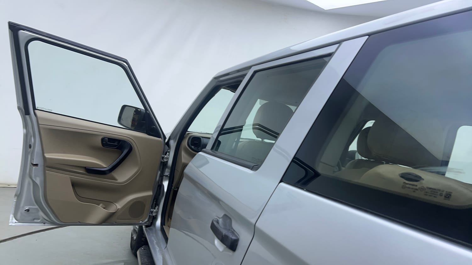 Used 2016 Mahindra TUV300 T4 Plus Diesel Manual interior LEFT FRONT DOOR OPEN VIEW
