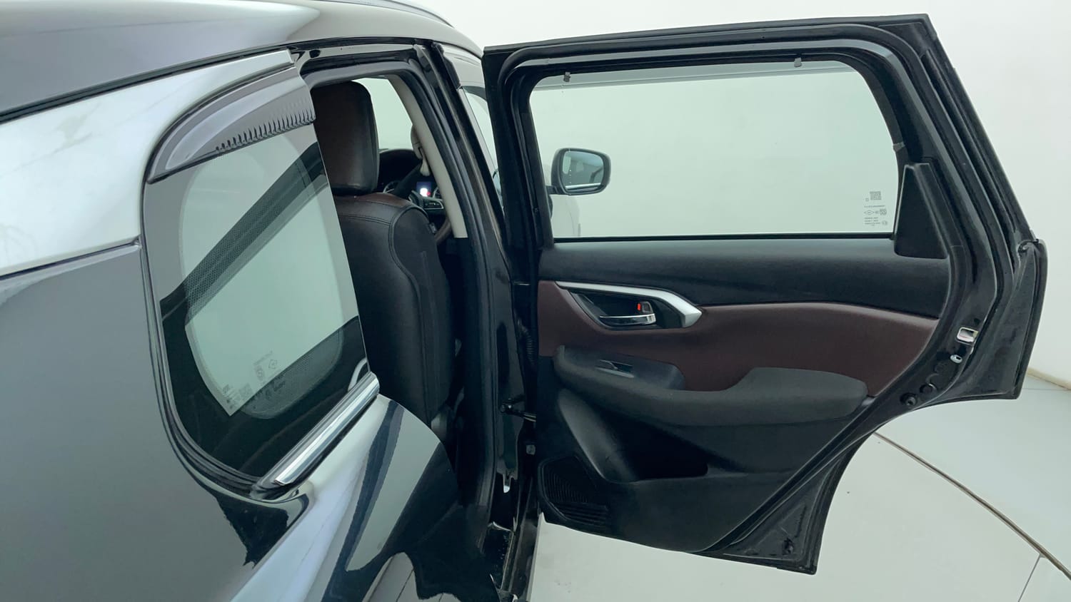 Used 2026 Maruti Suzuki Grand Vitara Delta Smart Hybrid Petrol Manual interior RIGHT REAR DOOR OPEN VIEW