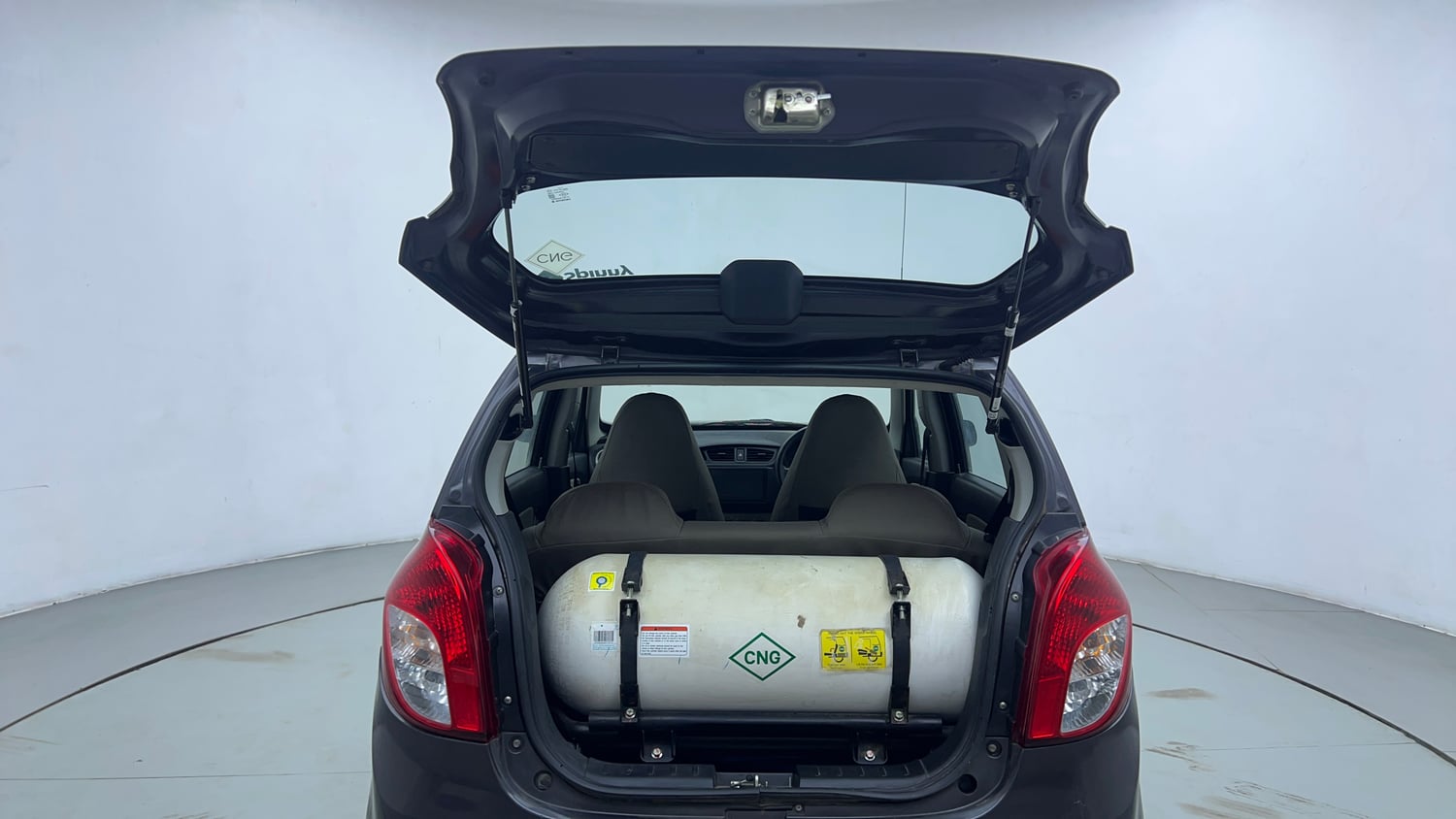 Used 2022 Maruti Suzuki Alto 800 LXi (O) CNG Cng Manual interior DICKY DOOR OPEN VIEW