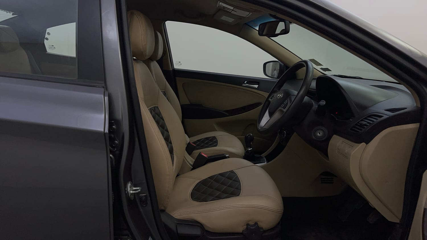 Used 2013 Hyundai Verna Fluidic 1.6 VTVT SX Petrol Manual interior RIGHT SIDE FRONT DOOR CABIN VIEW