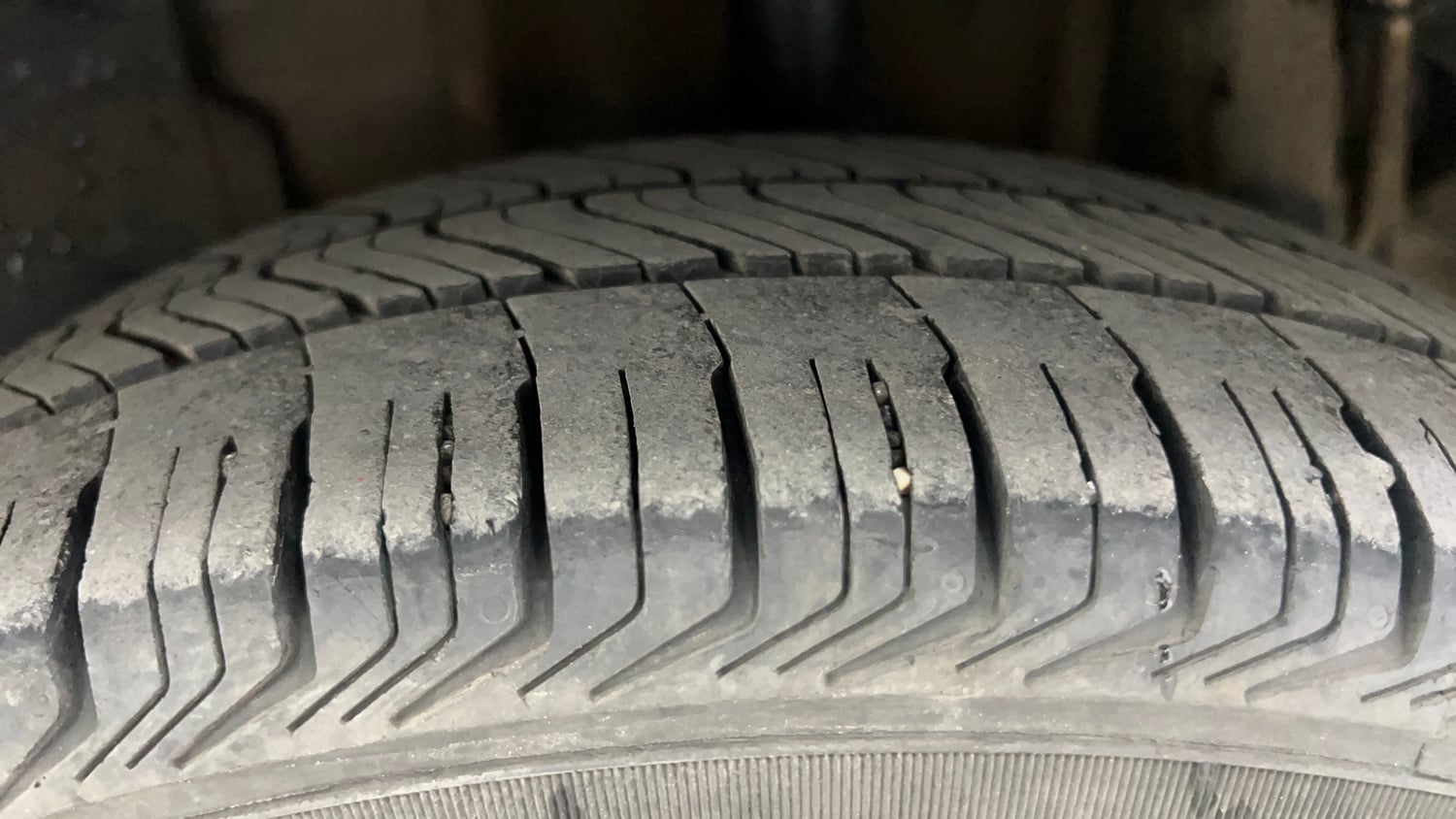 Used 2018 Tata Tigor Revotron XT Petrol + CNG (Outside Fitted) Cng Manual tyres LEFT REAR TYRE TREAD VIEW