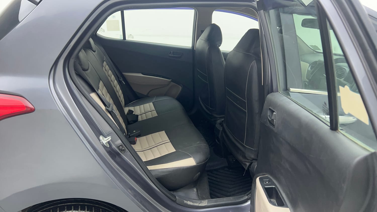 Used 2018 Hyundai Grand i10 Magna 1.2 Kappa VTVT Petrol Manual interior RIGHT SIDE REAR DOOR CABIN VIEW