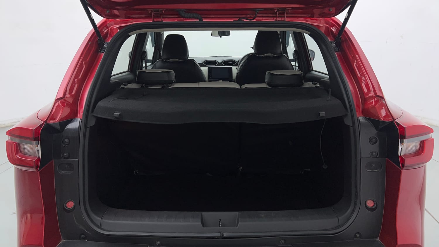 Used 2024 Nissan Magnite XV Petrol Manual interior DICKY INSIDE VIEW
