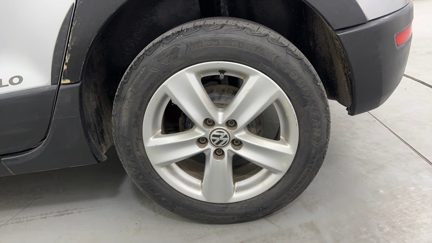 Used 2015 Volkswagen Polo Highline1.2L (P) Petrol Manual tyres LEFT REAR TYRE RIM VIEW