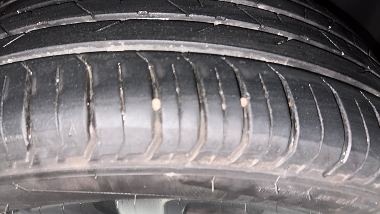 Used 2025 Skoda Slavia Prestige 1.0L TSI MT Petrol Manual tyres LEFT REAR TYRE TREAD VIEW
