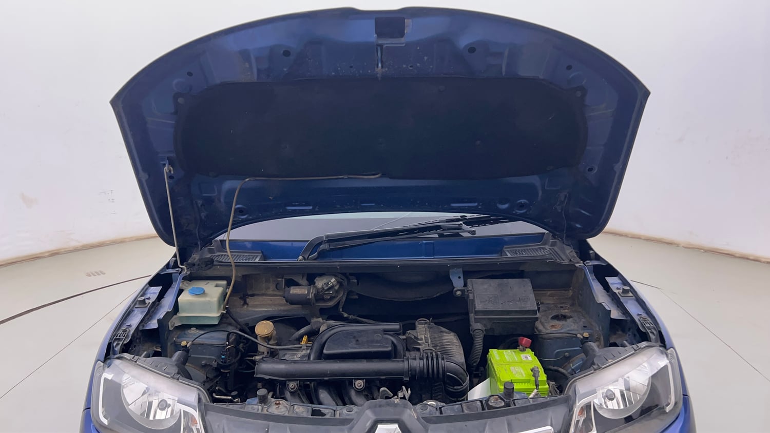 Used 2017 Renault Kwid CLIMBER 1.0 Petrol Manual engine ENGINE & BONNET OPEN FRONT VIEW