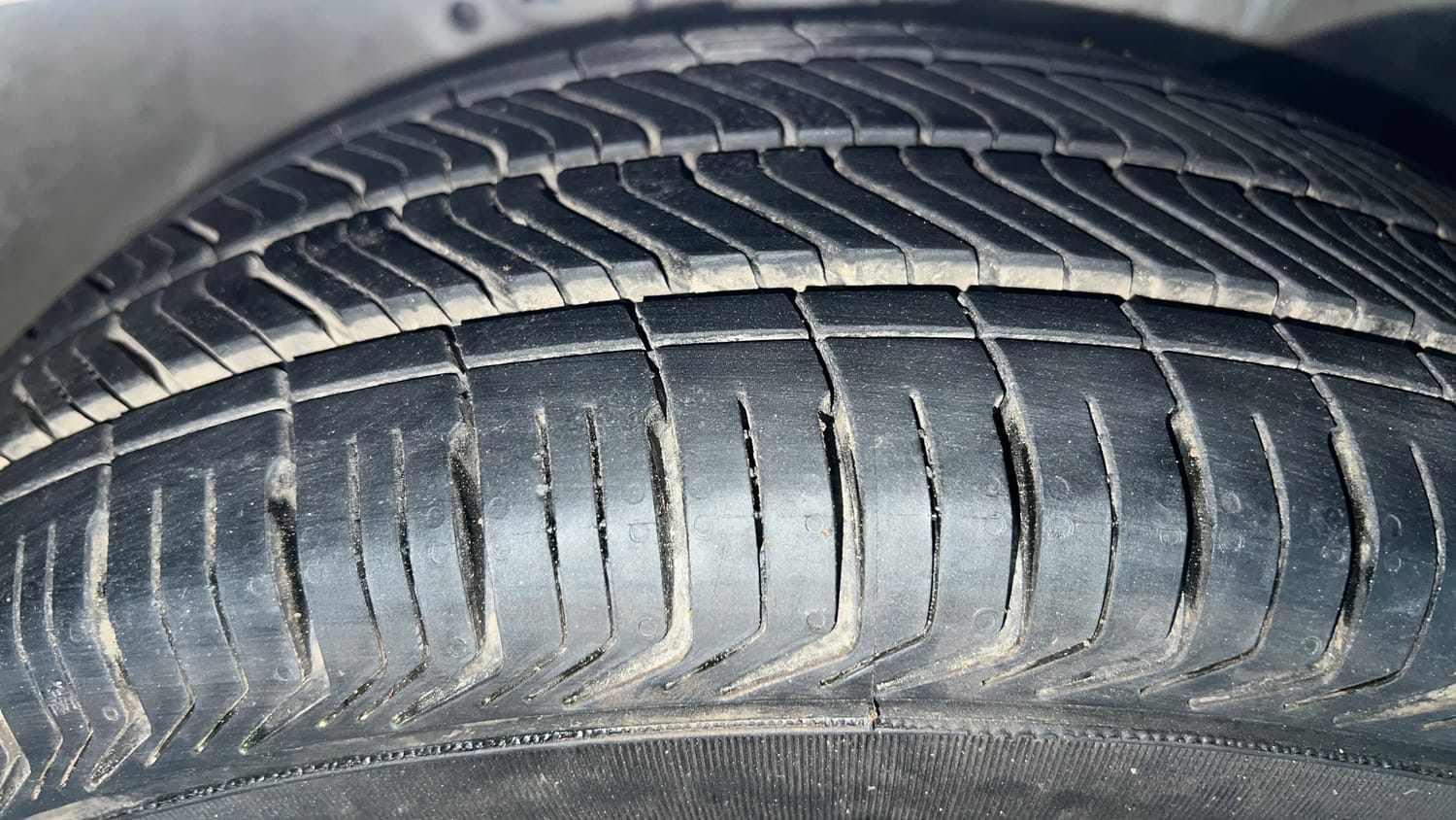 Used 2015 Honda Amaze 1.2 S i-VTEC Petrol Manual tyres RIGHT FRONT TYRE TREAD VIEW
