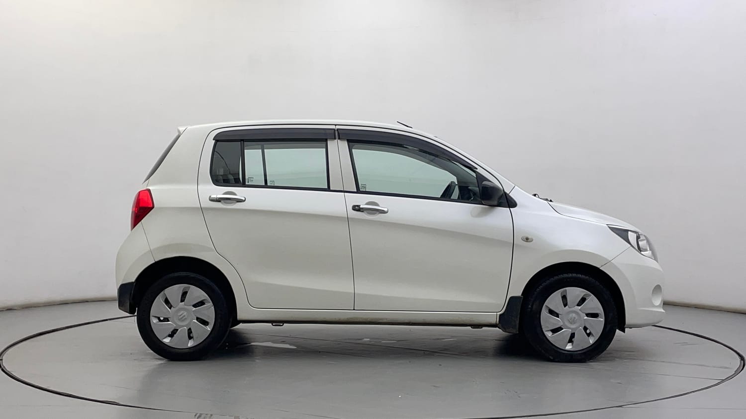 Used 2017 Maruti Suzuki Celerio VXi Petrol Manual exterior RIGHT SIDE VIEW