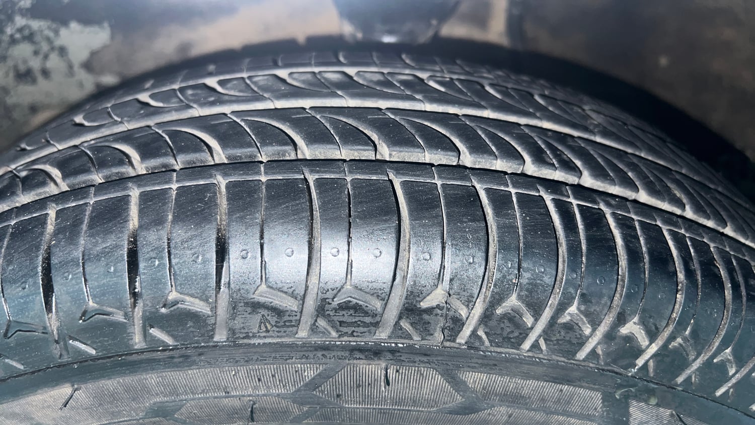 Used 2017 Maruti Suzuki Alto 800 LXi Petrol Manual tyres LEFT FRONT TYRE TREAD VIEW