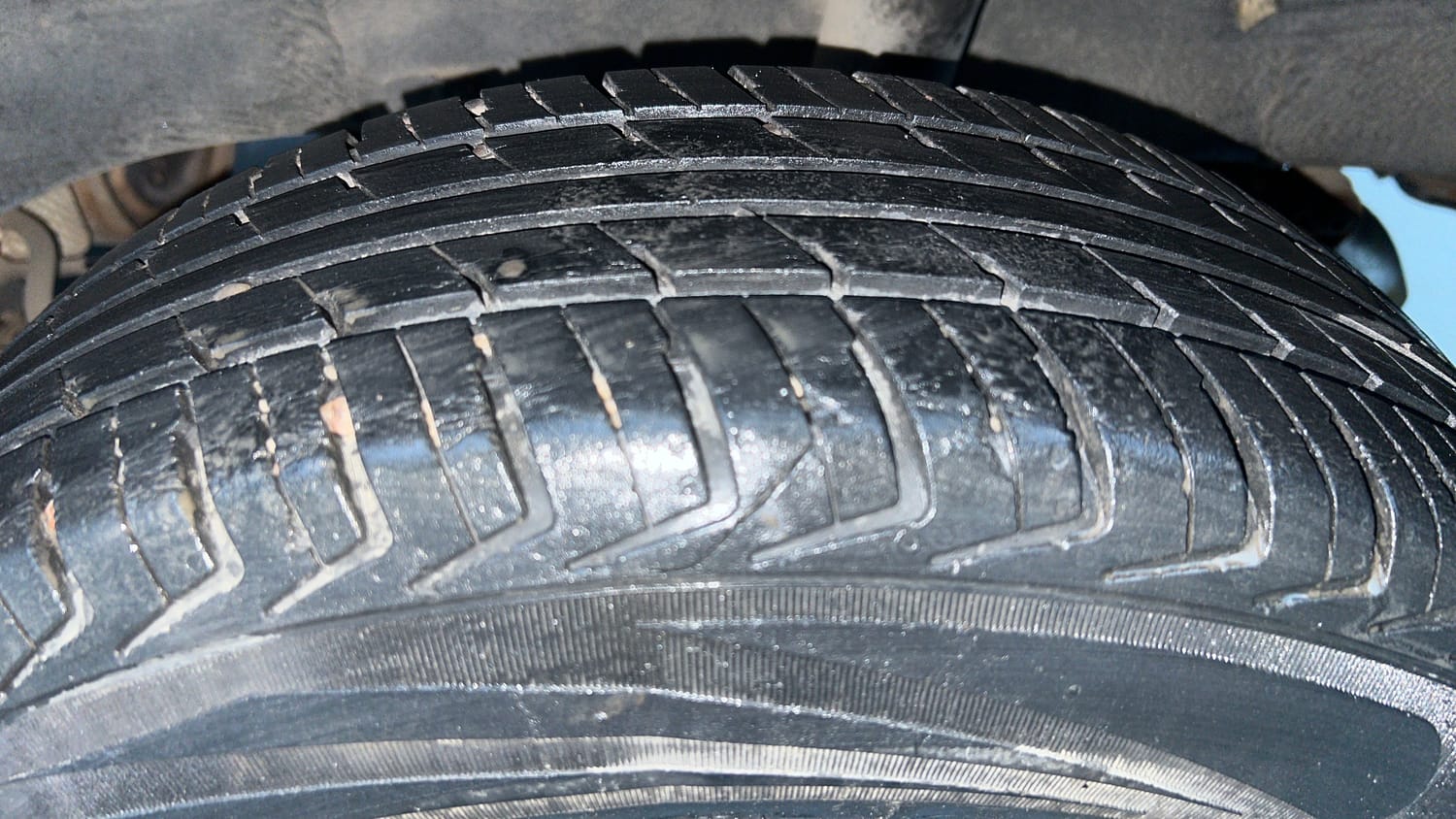 Used 2020 Renault Kwid RXL Petrol Manual tyres LEFT REAR TYRE TREAD VIEW