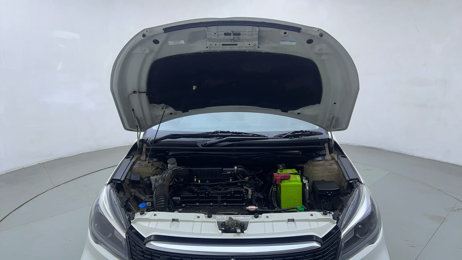 Used 2022 Maruti Suzuki Ciaz Zeta 1.5 AT Petrol Automatic engine ENGINE & BONNET OPEN FRONT VIEW