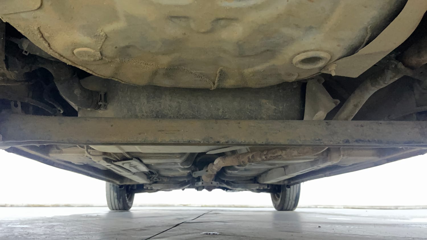 Used 2013 Hyundai i10 Era 1.1 iRDE2 Petrol Manual extra REAR UNDERBODY VIEW (TAKEN FROM REAR)