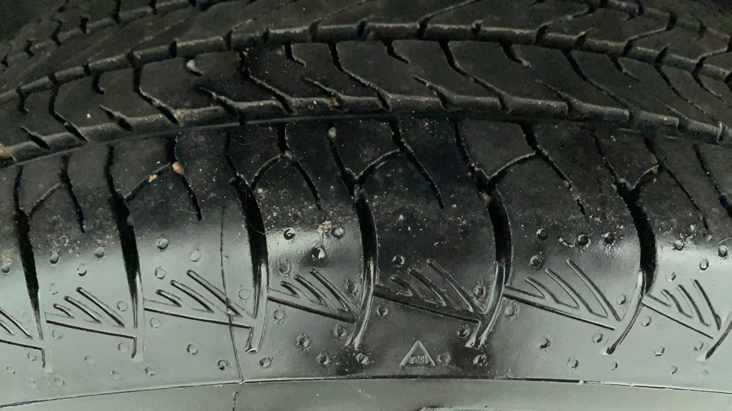 Used 2026 Maruti Suzuki Grand Vitara Delta Smart Hybrid Petrol Manual tyres LEFT FRONT TYRE TREAD VIEW