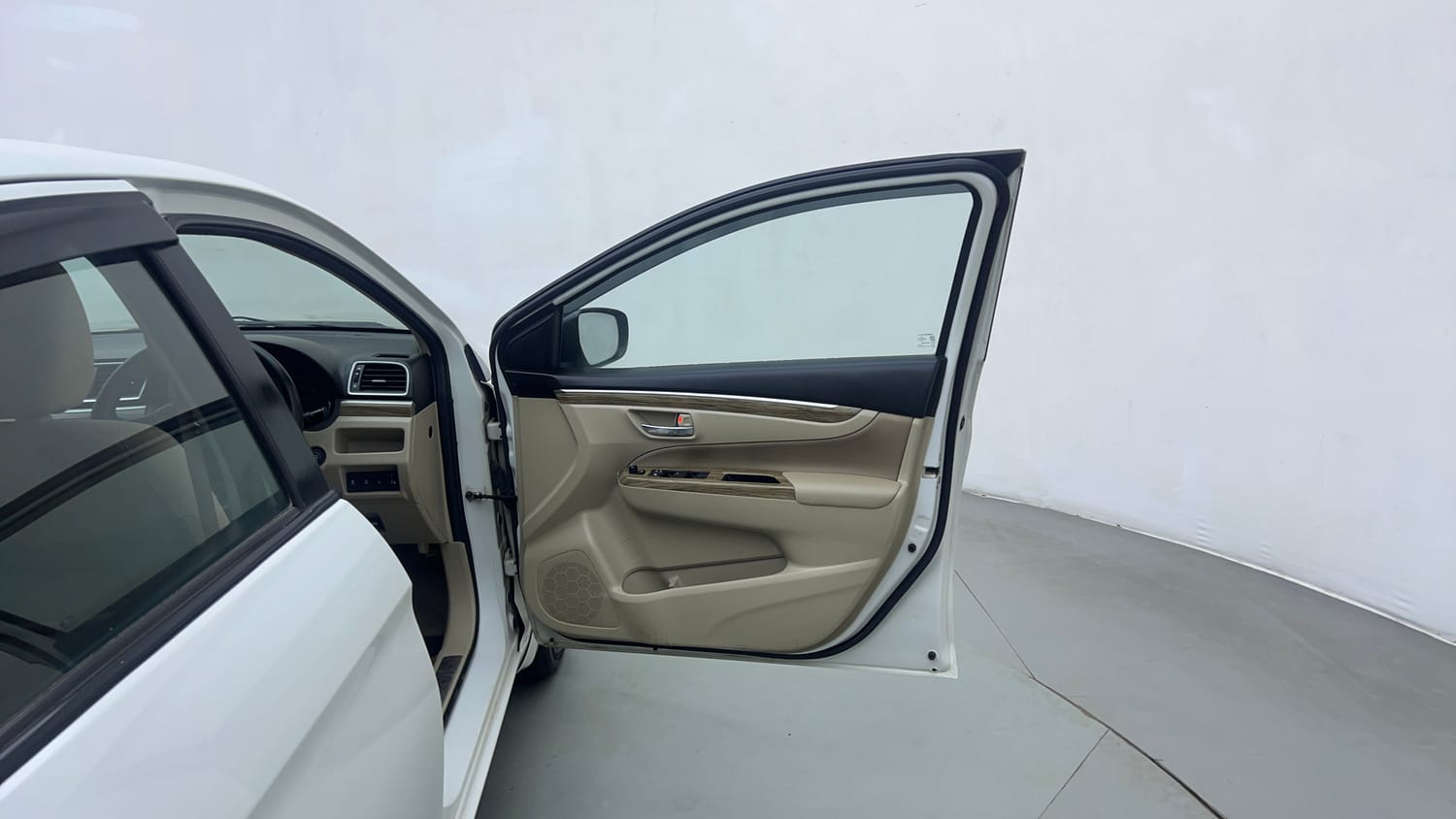 Used 2022 Maruti Suzuki Ciaz Zeta 1.5 AT Petrol Automatic interior RIGHT FRONT DOOR OPEN VIEW