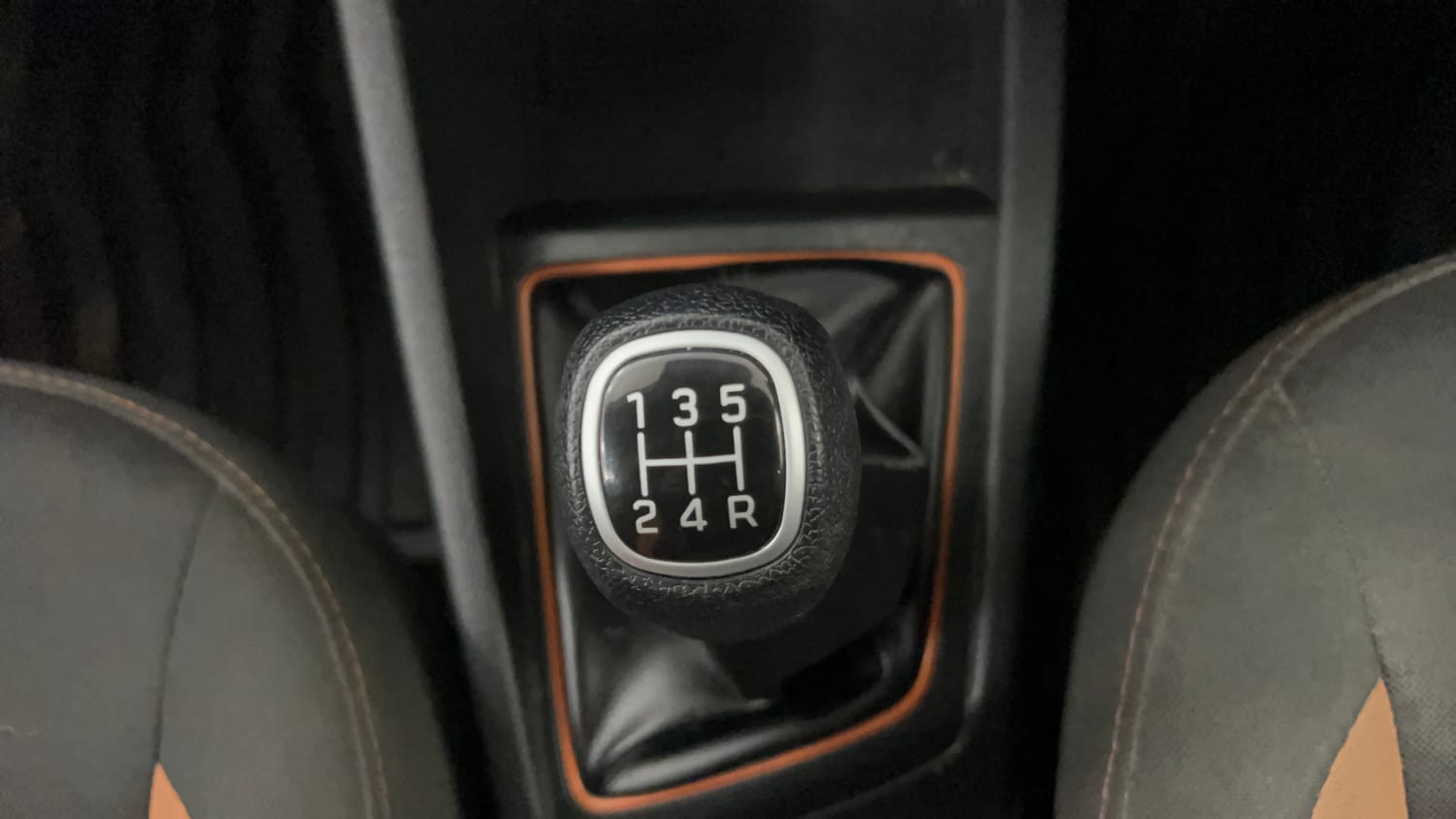 Used 2017 Hyundai i20 Active 1.2 SX Petrol Manual interior GEAR  KNOB VIEW