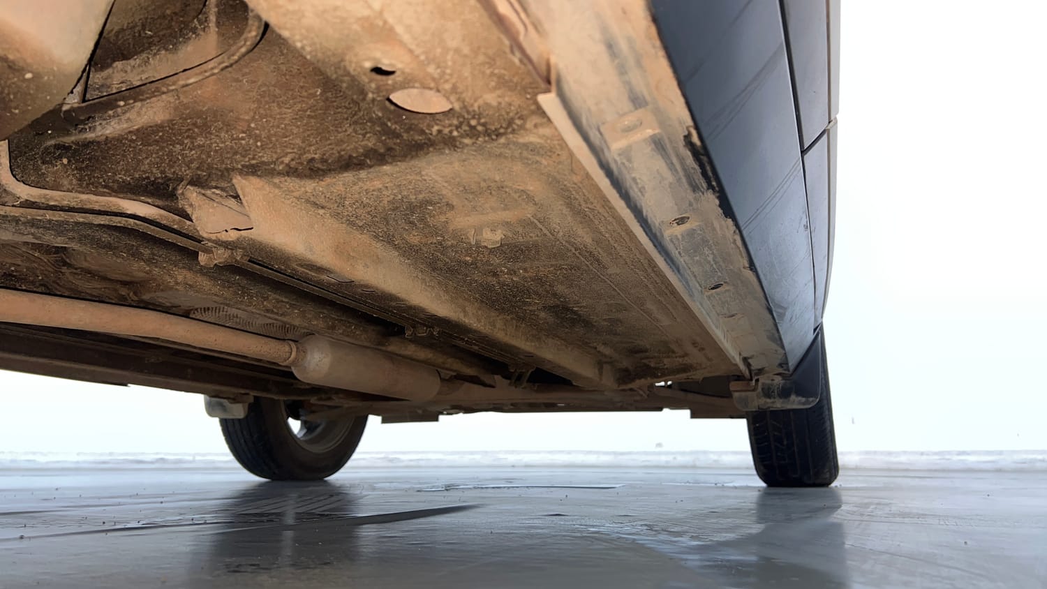 Used 2024 Nissan Magnite XV Petrol Manual extra REAR RIGHT UNDERBODY VIEW