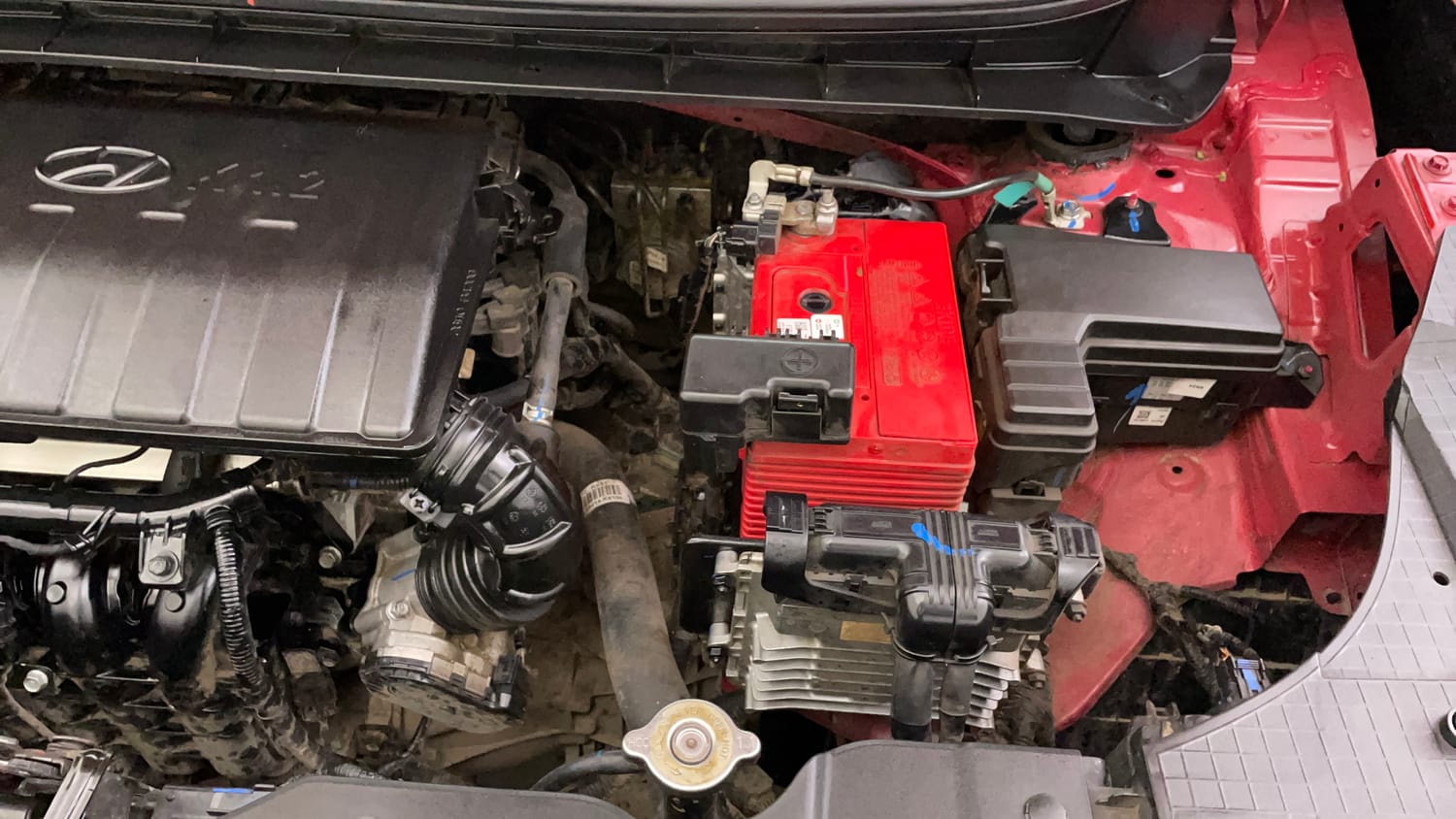 Used 2024 Hyundai Exter SX (O) 1.2 AMT Petrol Automatic engine ENGINE LEFT SIDE VIEW