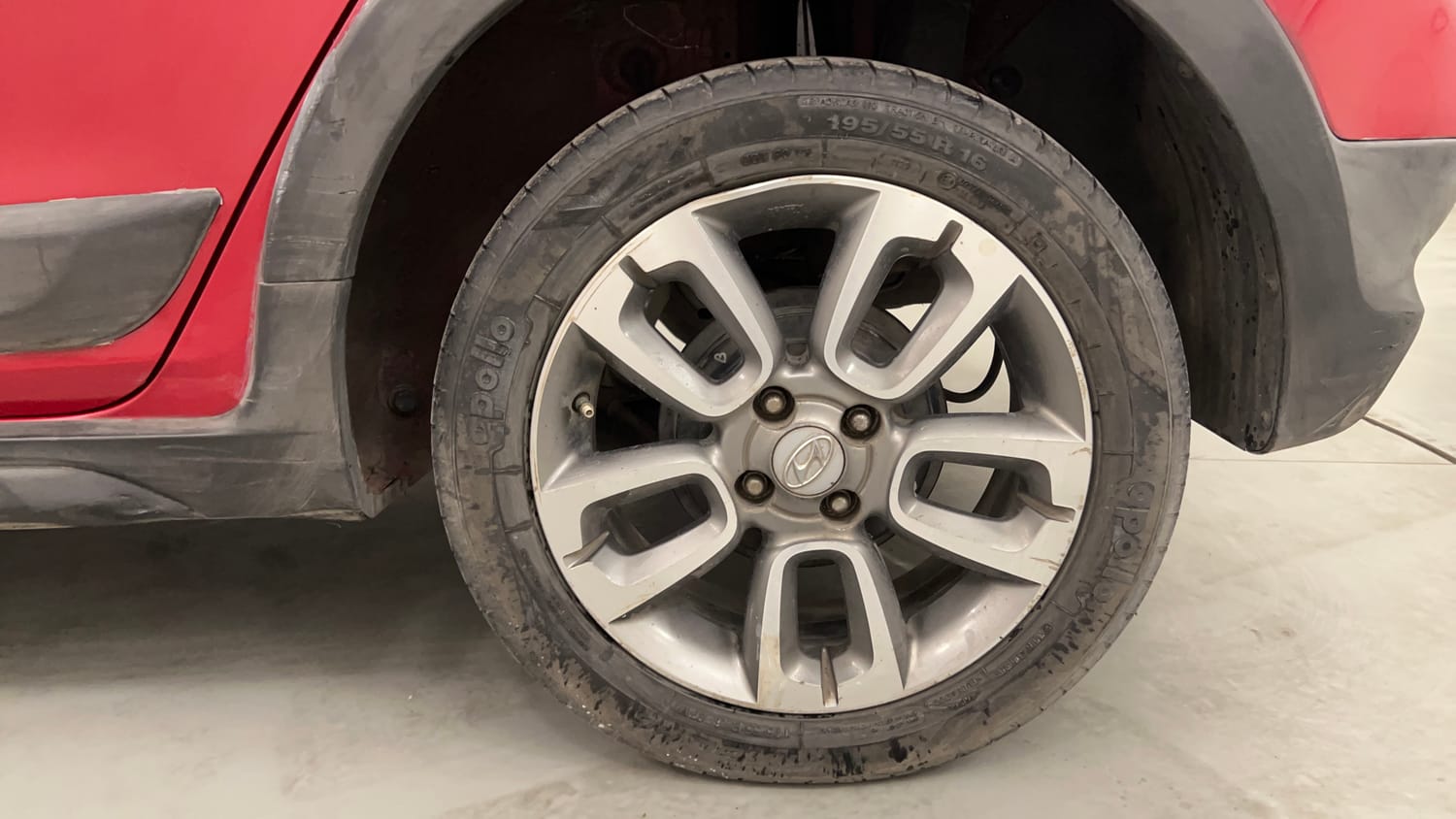 Used 2017 Hyundai i20 Active 1.2 SX Petrol Manual tyres LEFT REAR TYRE RIM VIEW