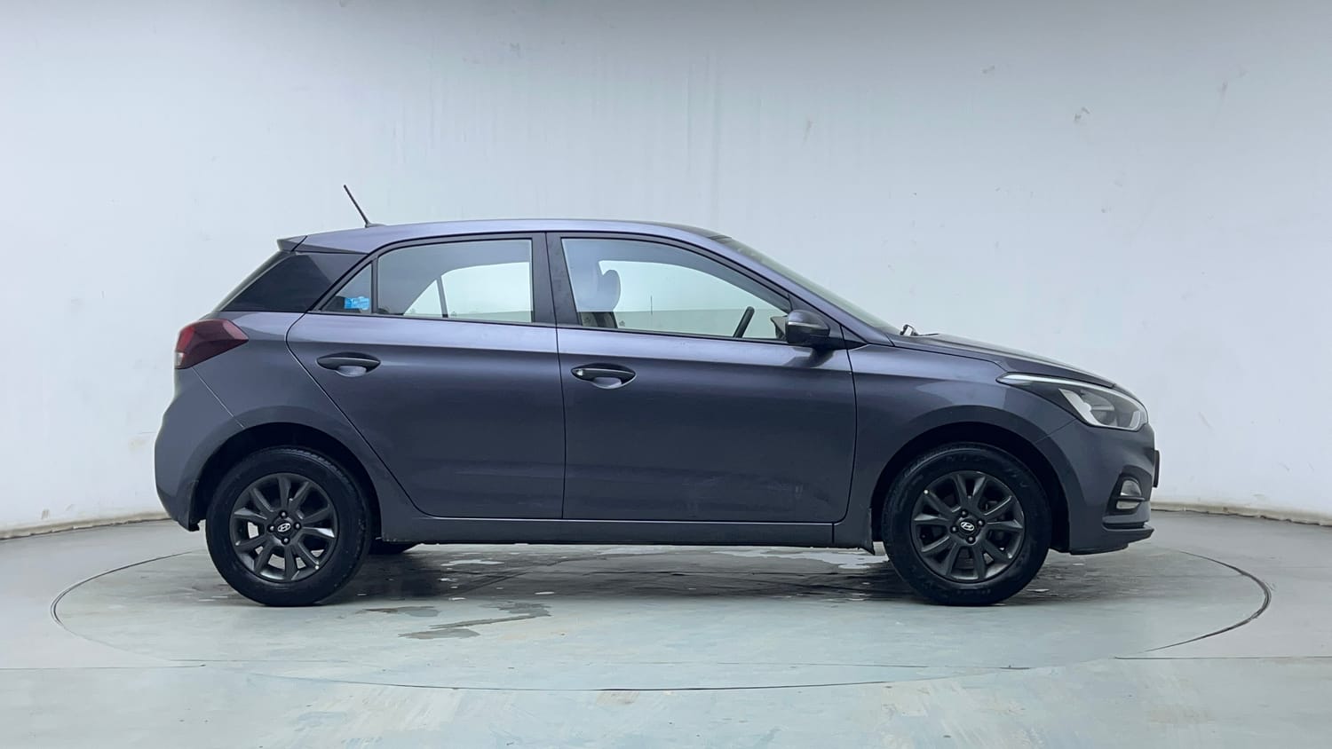 Used 2019 Hyundai Elite i20 Sportz Plus 1.2 Petrol Manual exterior RIGHT SIDE VIEW