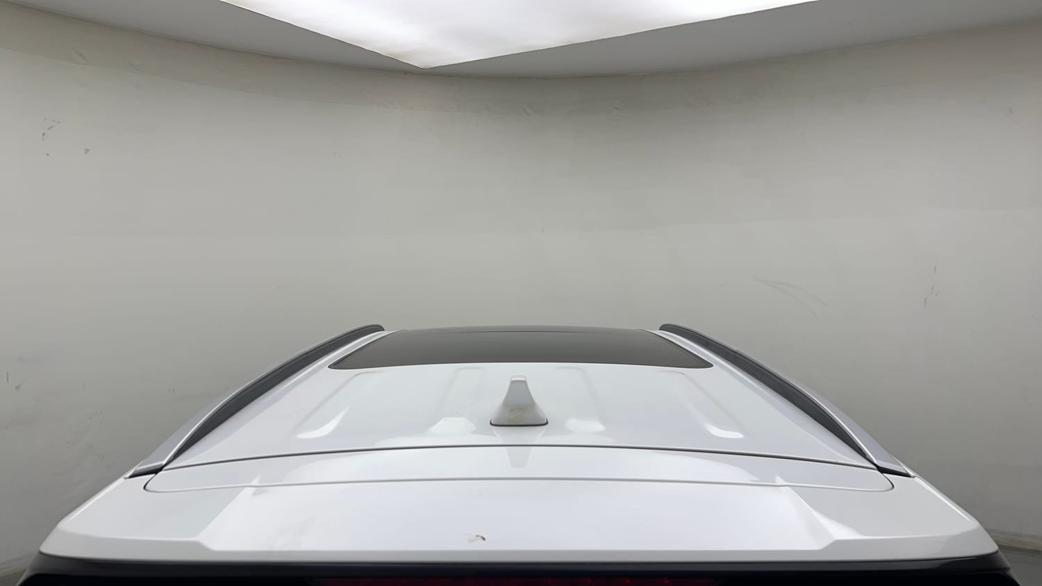Used 2021 Hyundai Alcazar Signature (O) 6 STR 2.0 Petrol AT Petrol Automatic exterior EXTERIOR ROOF VIEW