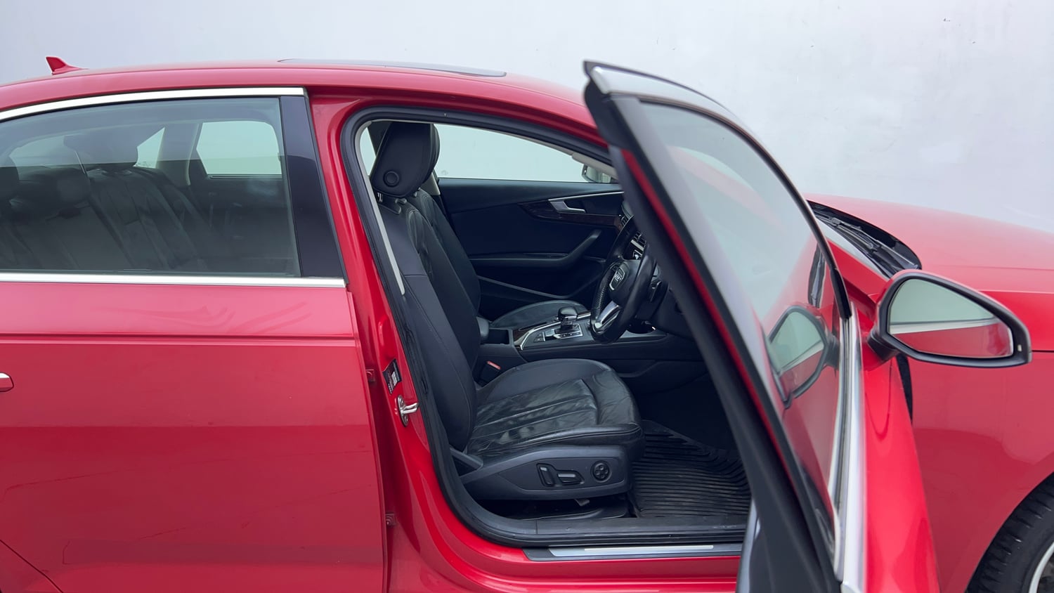 Used 2017 Audi A4 30 TFSI Technology Pack Petrol Automatic interior RIGHT SIDE FRONT DOOR CABIN VIEW