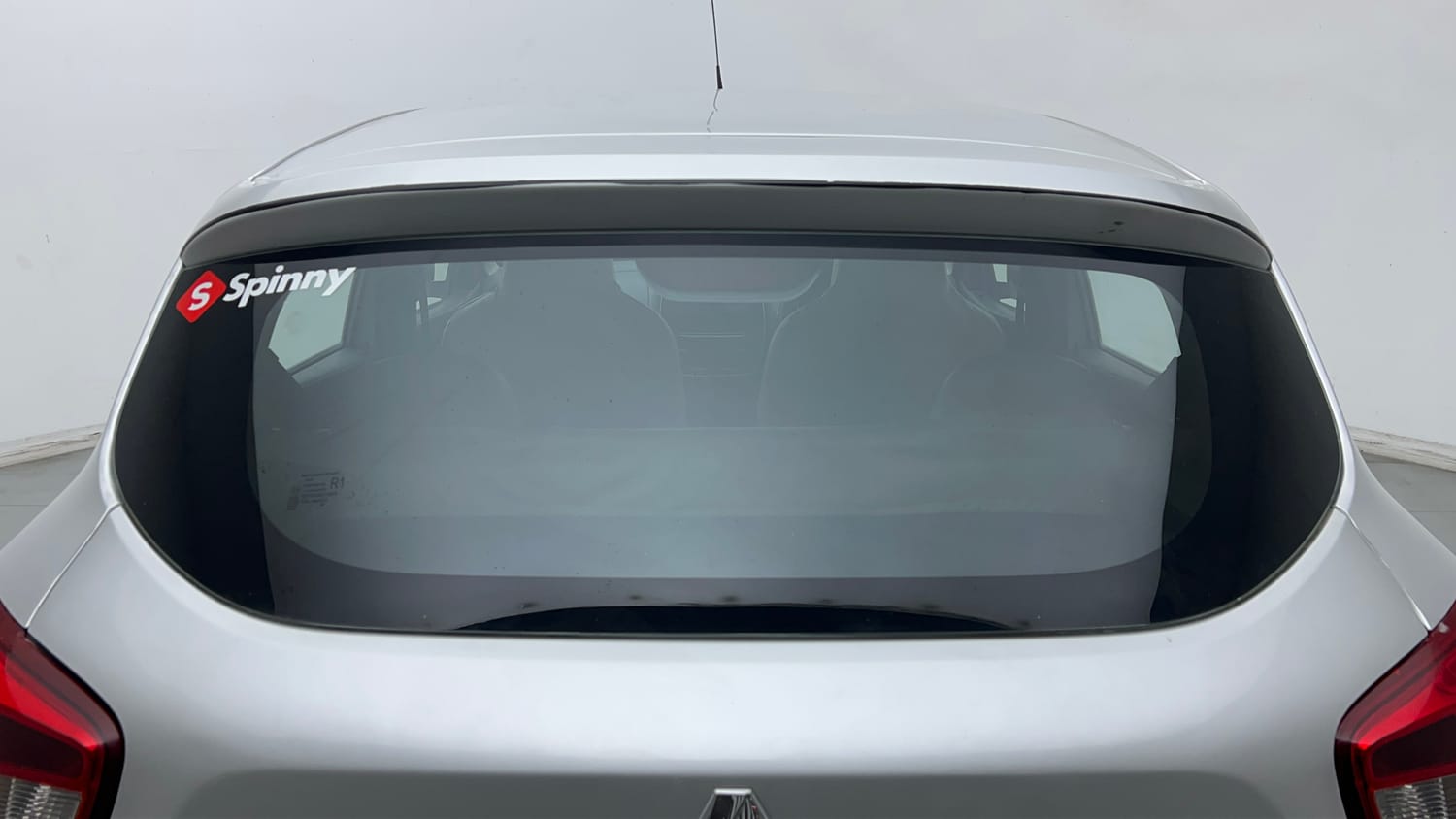 Used 2018 Renault Kwid RXE Petrol Manual exterior BACK WINDSHIELD VIEW