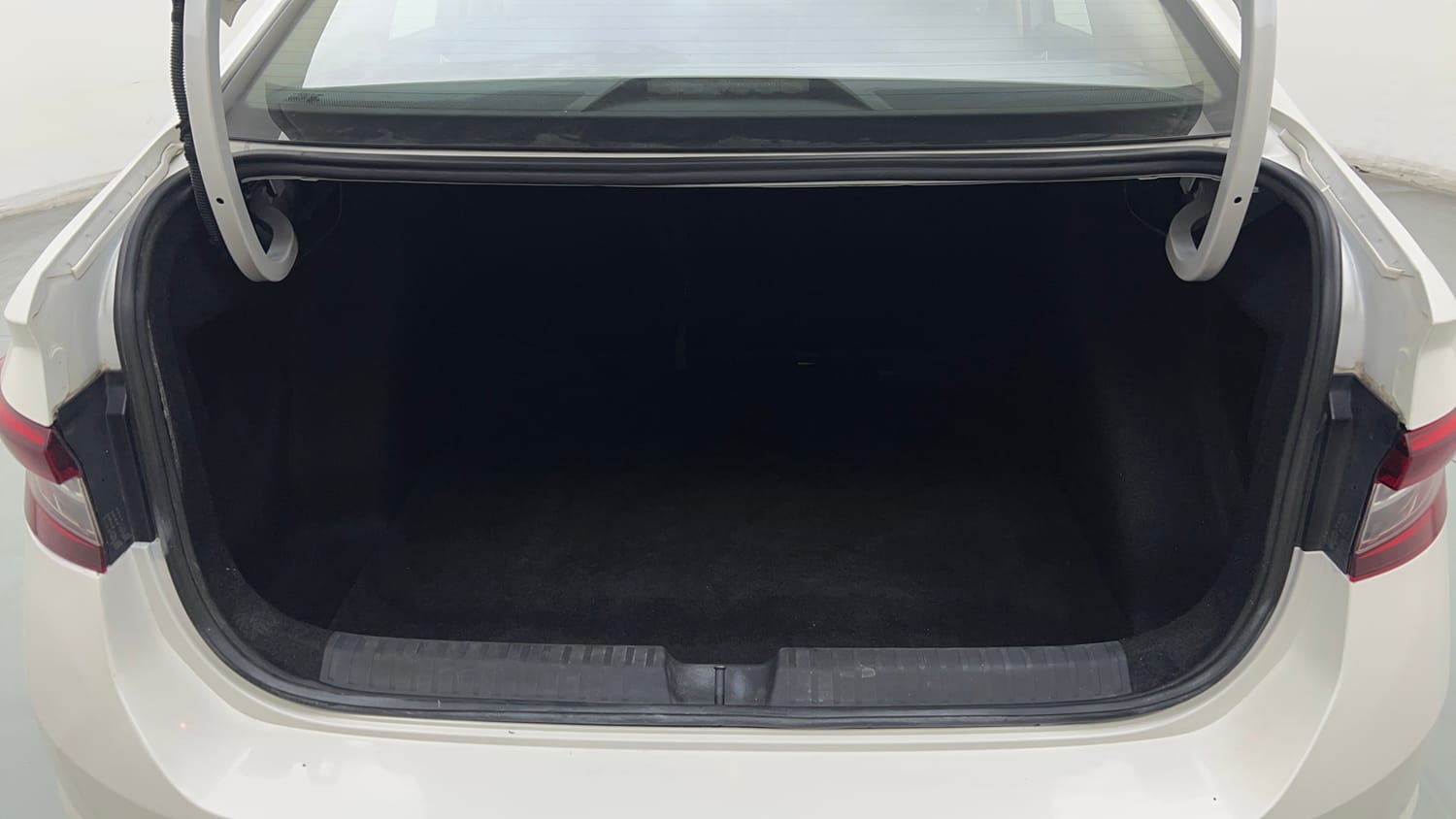 Used 2022 Skoda Slavia Style 1.0L TSI AT Petrol Automatic interior DICKY INSIDE VIEW