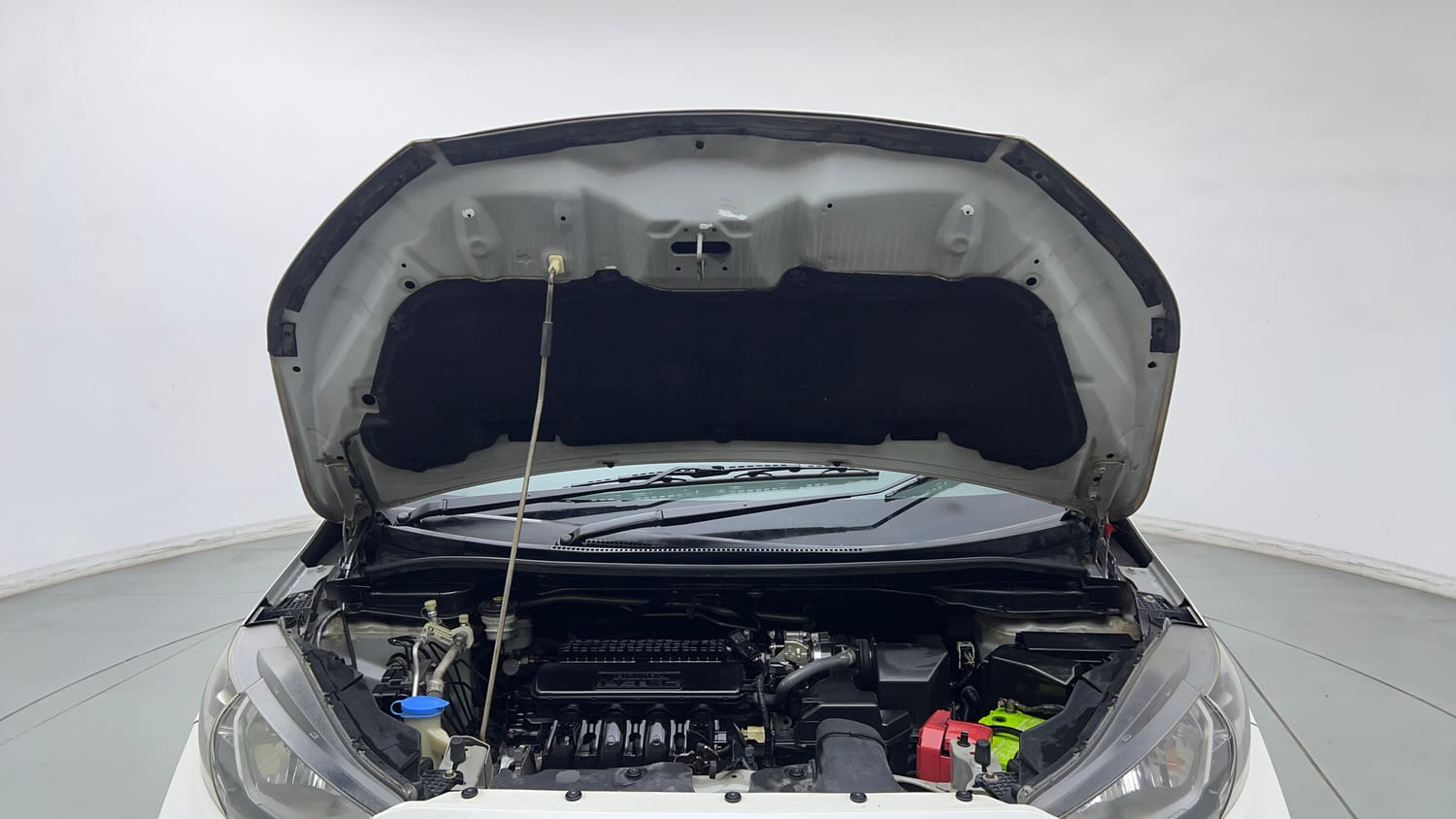 Used 2018 Honda WR-V VX MT Petrol Petrol Manual engine ENGINE & BONNET OPEN FRONT VIEW