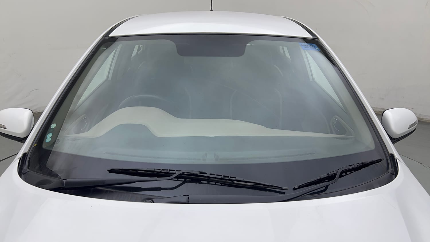 Used 2020 Hyundai Elite i20 Sportz Plus 1.2 Petrol Manual exterior FRONT WINDSHIELD VIEW