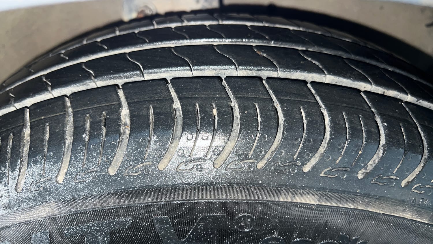 Used 2018 Maruti Suzuki Celerio VXi CNG Cng Manual tyres RIGHT FRONT TYRE TREAD VIEW