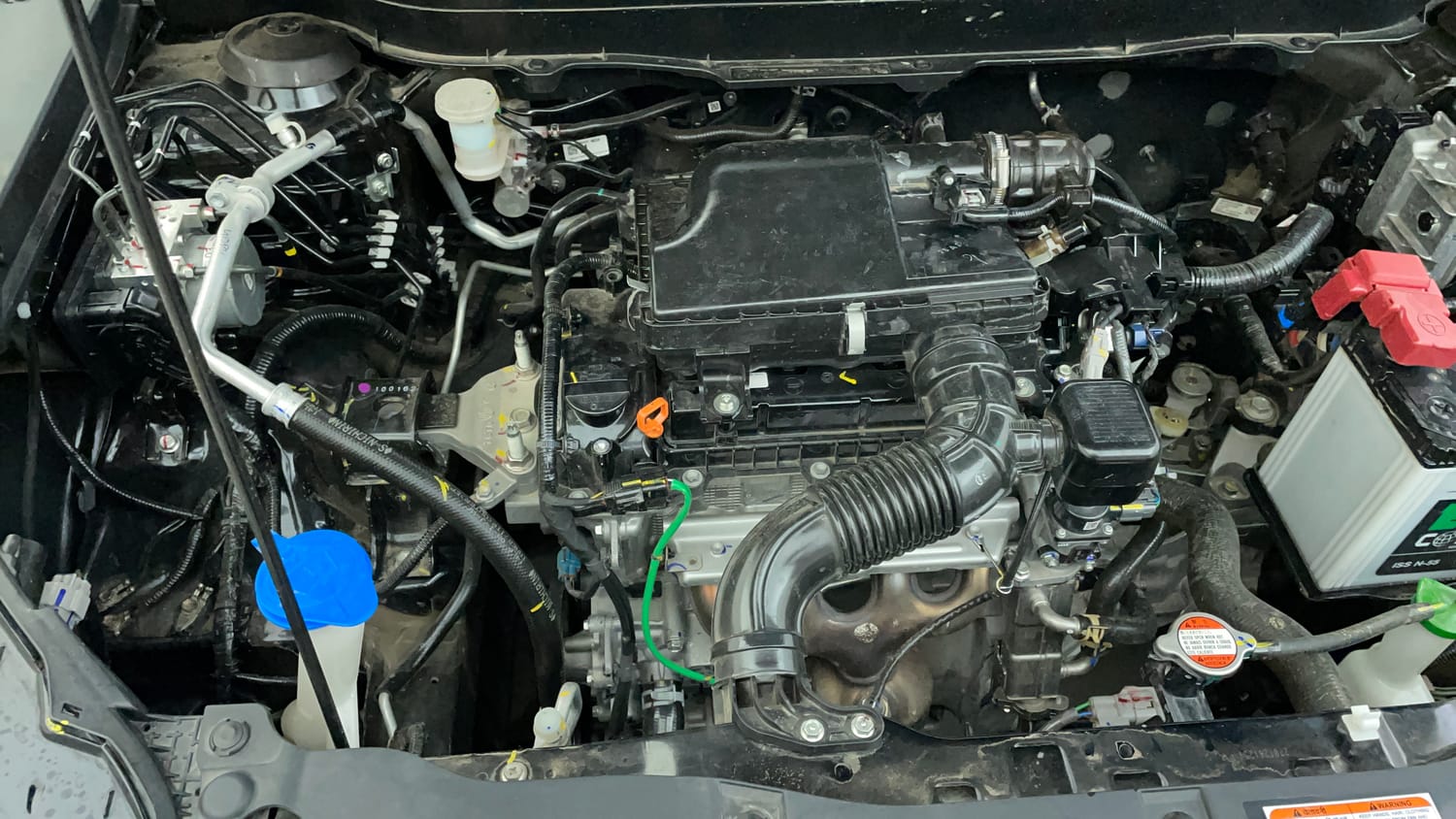 Used 2026 Maruti Suzuki Grand Vitara Delta Smart Hybrid Petrol Manual engine ENGINE RIGHT SIDE VIEW