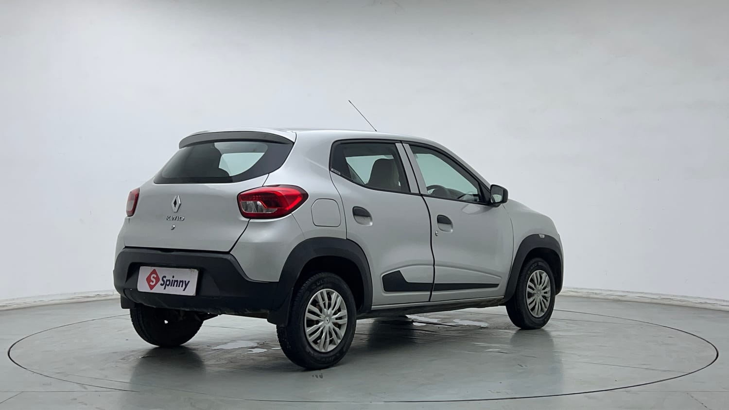 Used 2018 Renault Kwid RXE Petrol Manual exterior RIGHT REAR CORNER VIEW