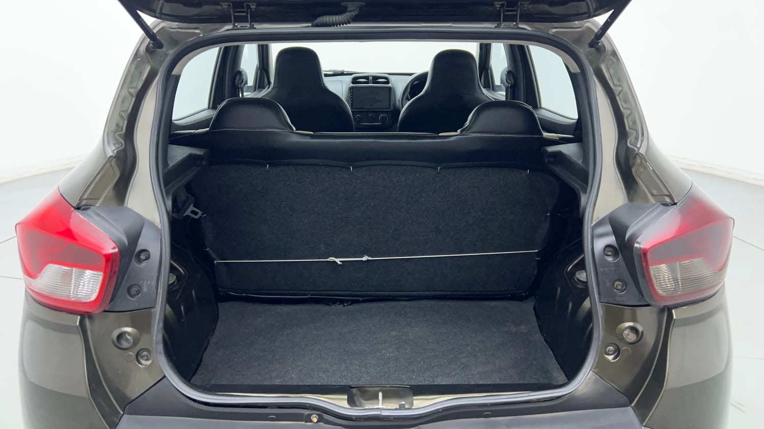 Used 2020 Renault Kwid RXL Petrol Manual interior DICKY INSIDE VIEW