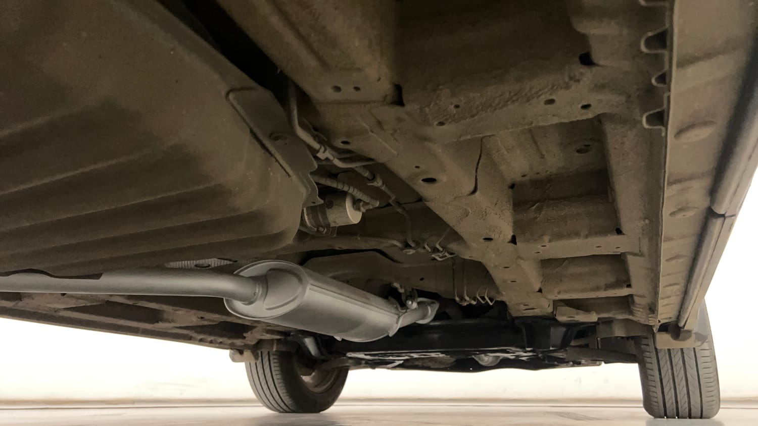 Used 2020 MG Motors Hector Sharp 1.5 DCT Petrol Petrol Automatic extra REAR RIGHT UNDERBODY VIEW