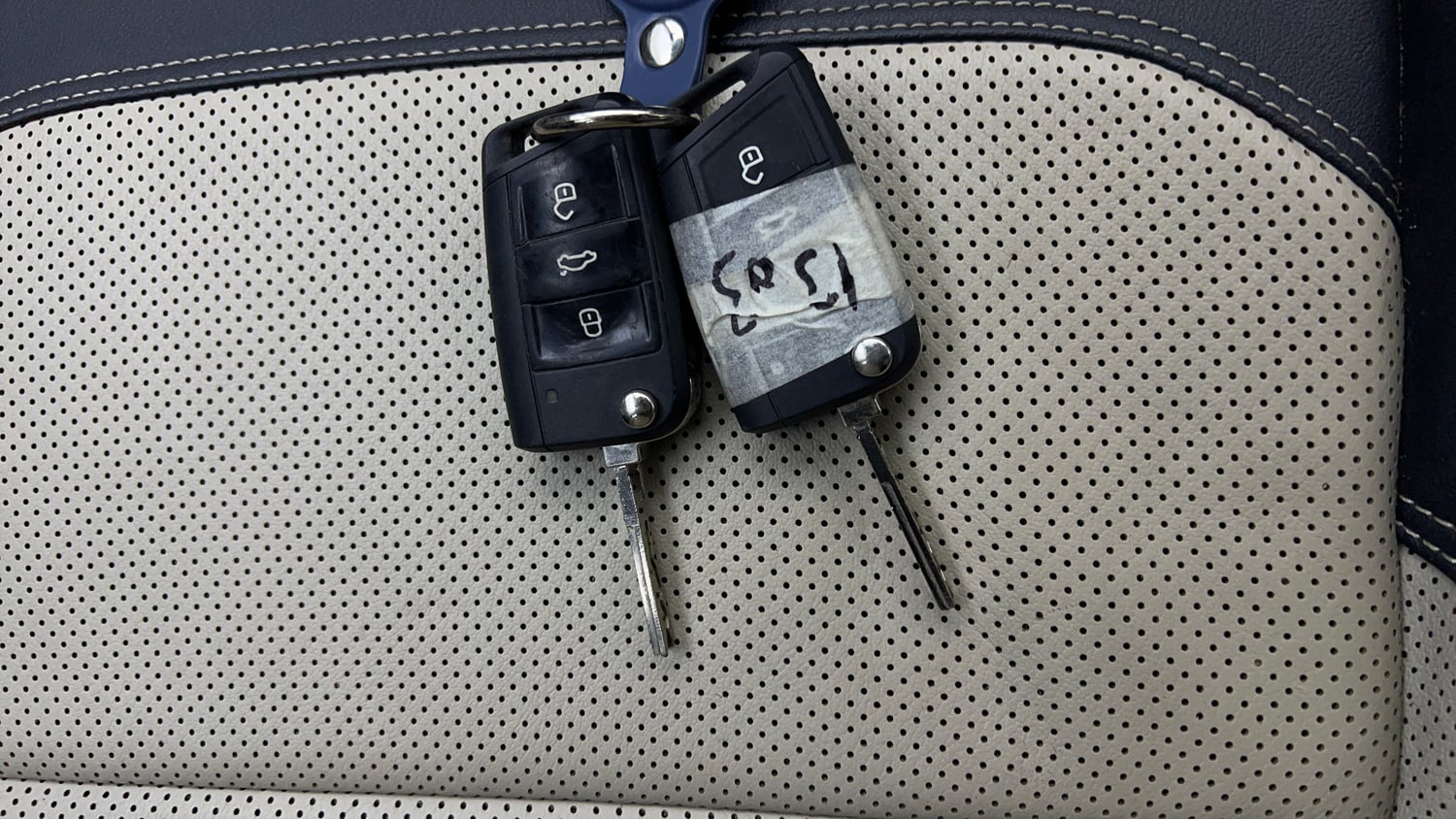 Used 2022 Skoda Slavia Style 1.0L TSI AT Petrol Automatic extra CAR KEY VIEW