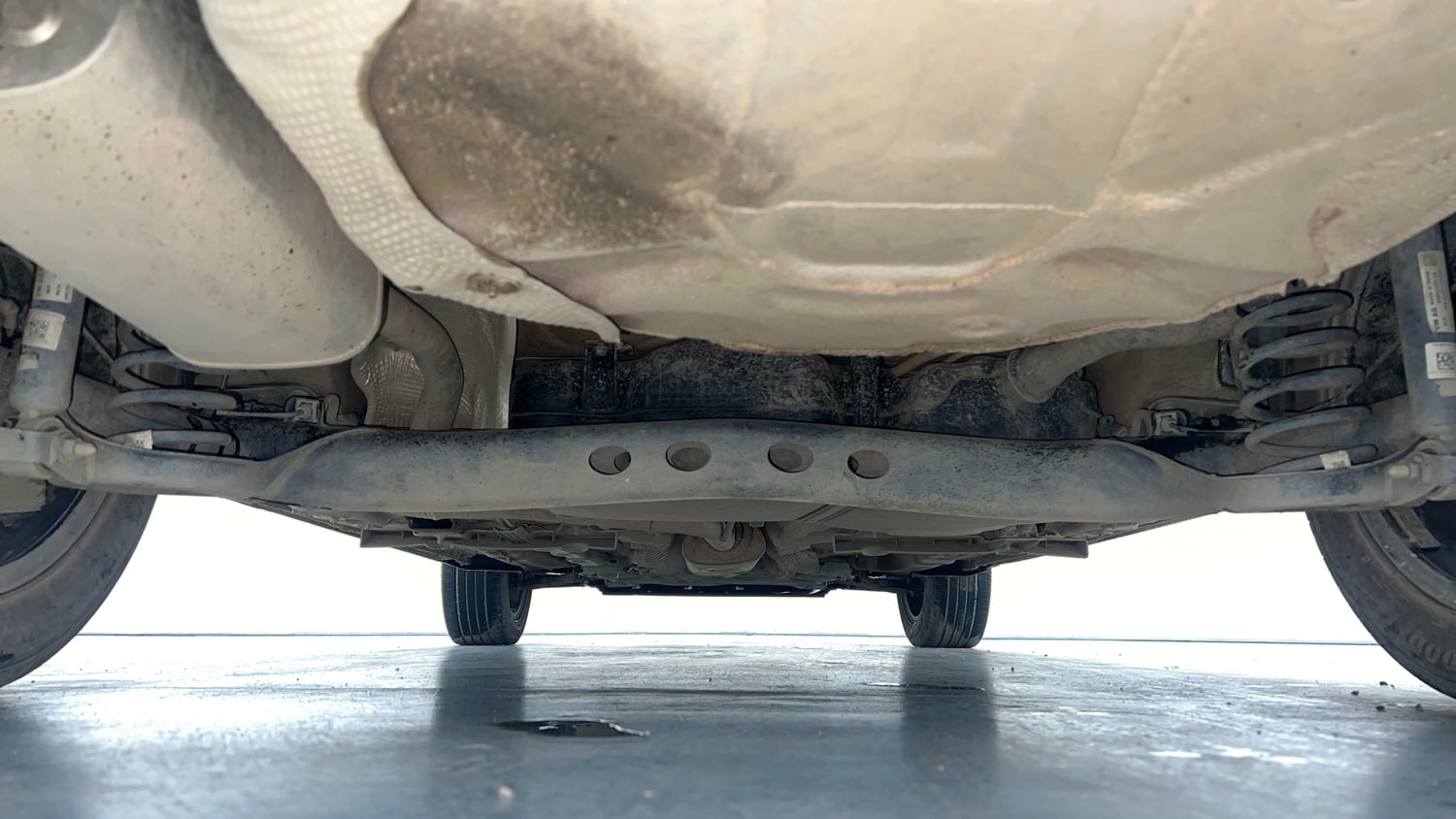 Used 2023 Volkswagen Virtus Topline 1.0 TSI MT Petrol Manual extra REAR UNDERBODY VIEW (TAKEN FROM REAR)