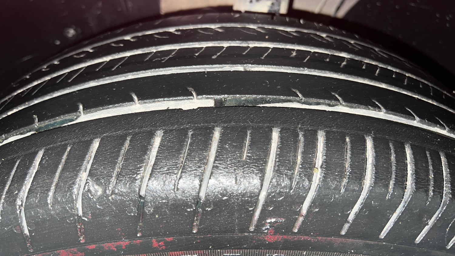 Used 2023 Volkswagen Virtus Topline 1.0 TSI MT Petrol Manual tyres LEFT FRONT TYRE TREAD VIEW