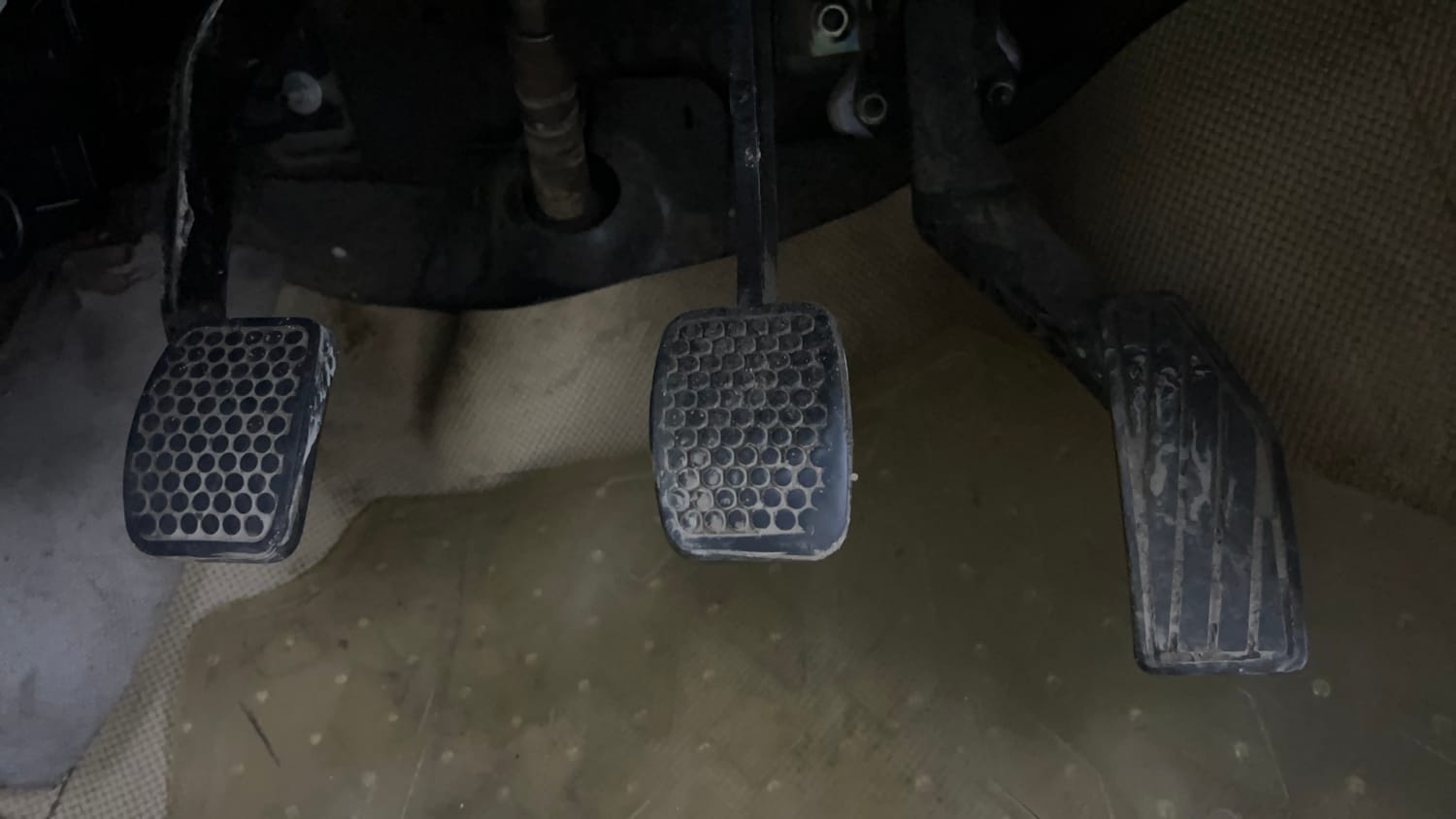 Used 2015 Maruti Suzuki Alto K10 VXi Petrol Manual interior PEDALS VIEW